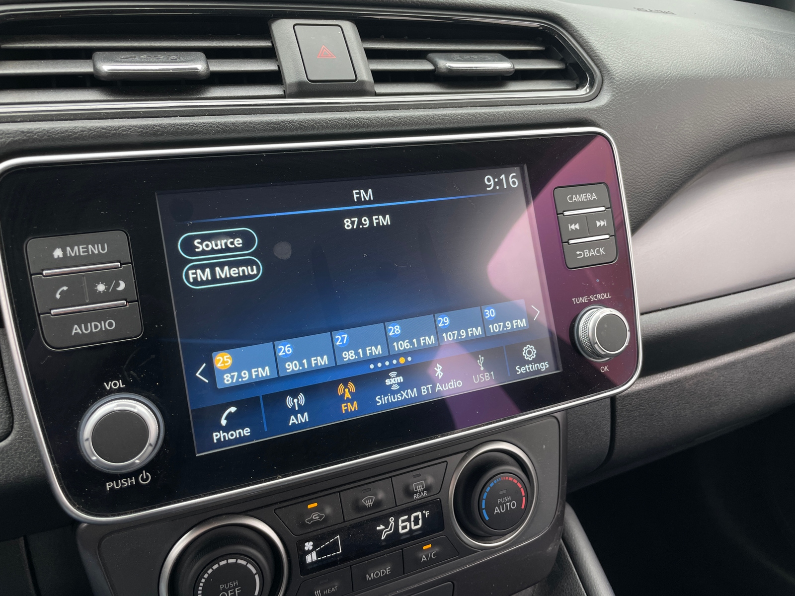 Thumbnail: 2025 Nissan Leaf - 4