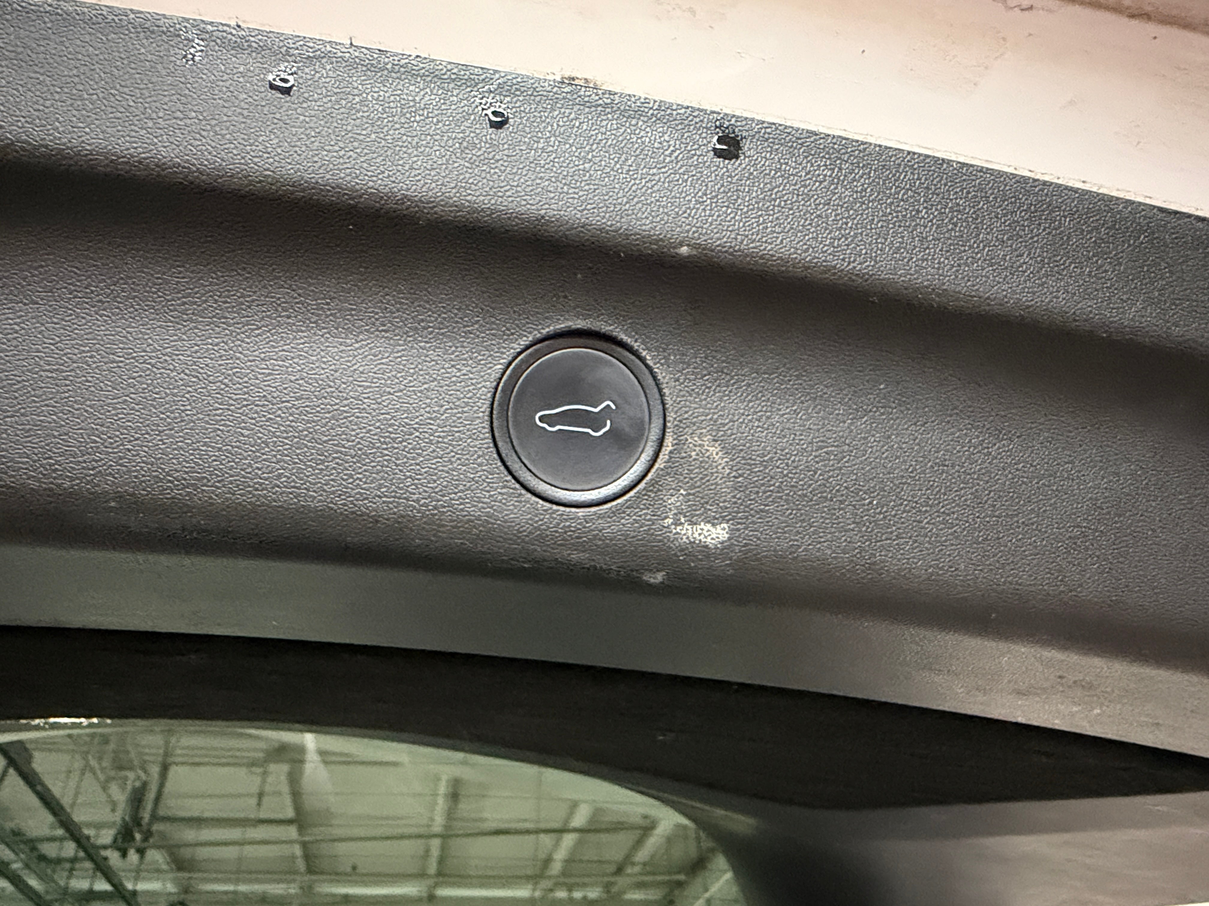 Used 2022 Tesla Model Y Long Range with VIN 7SAYGDEEXNF320478 for sale in Oak Creek, WI