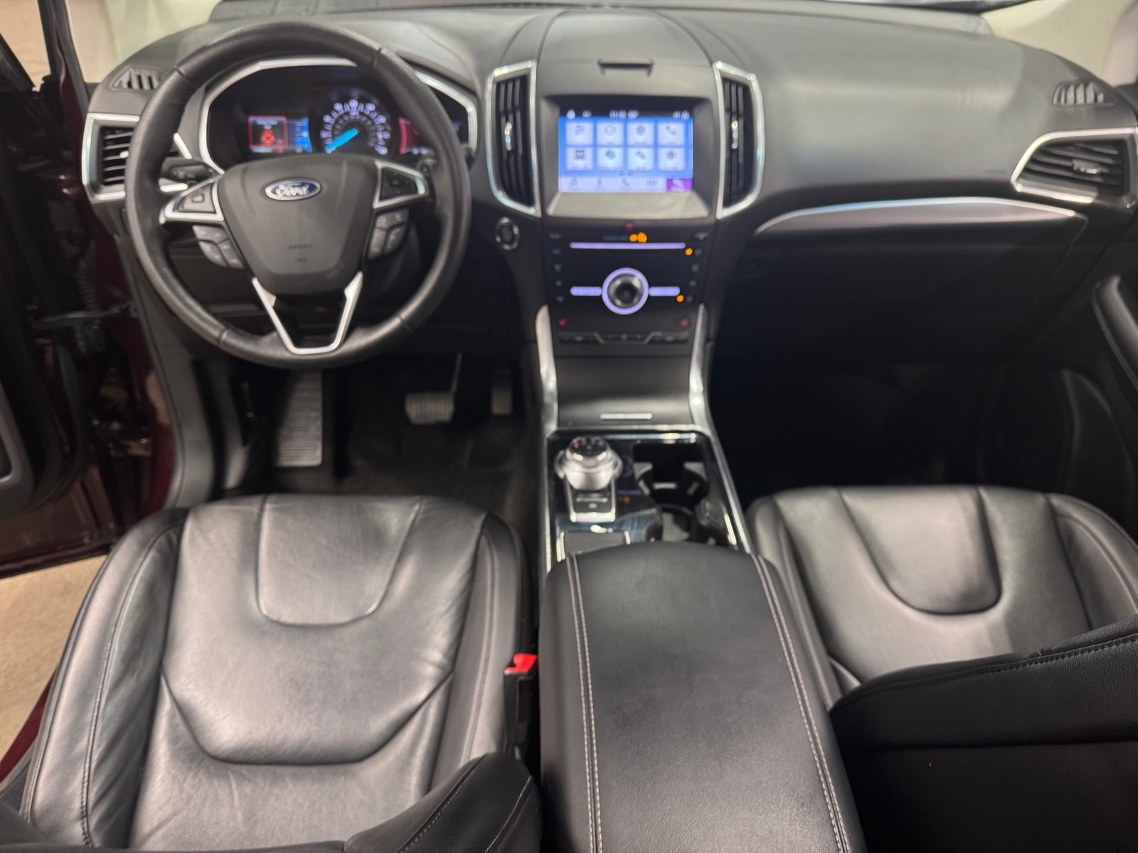 Thumbnail: 2019 Ford Edge - 2