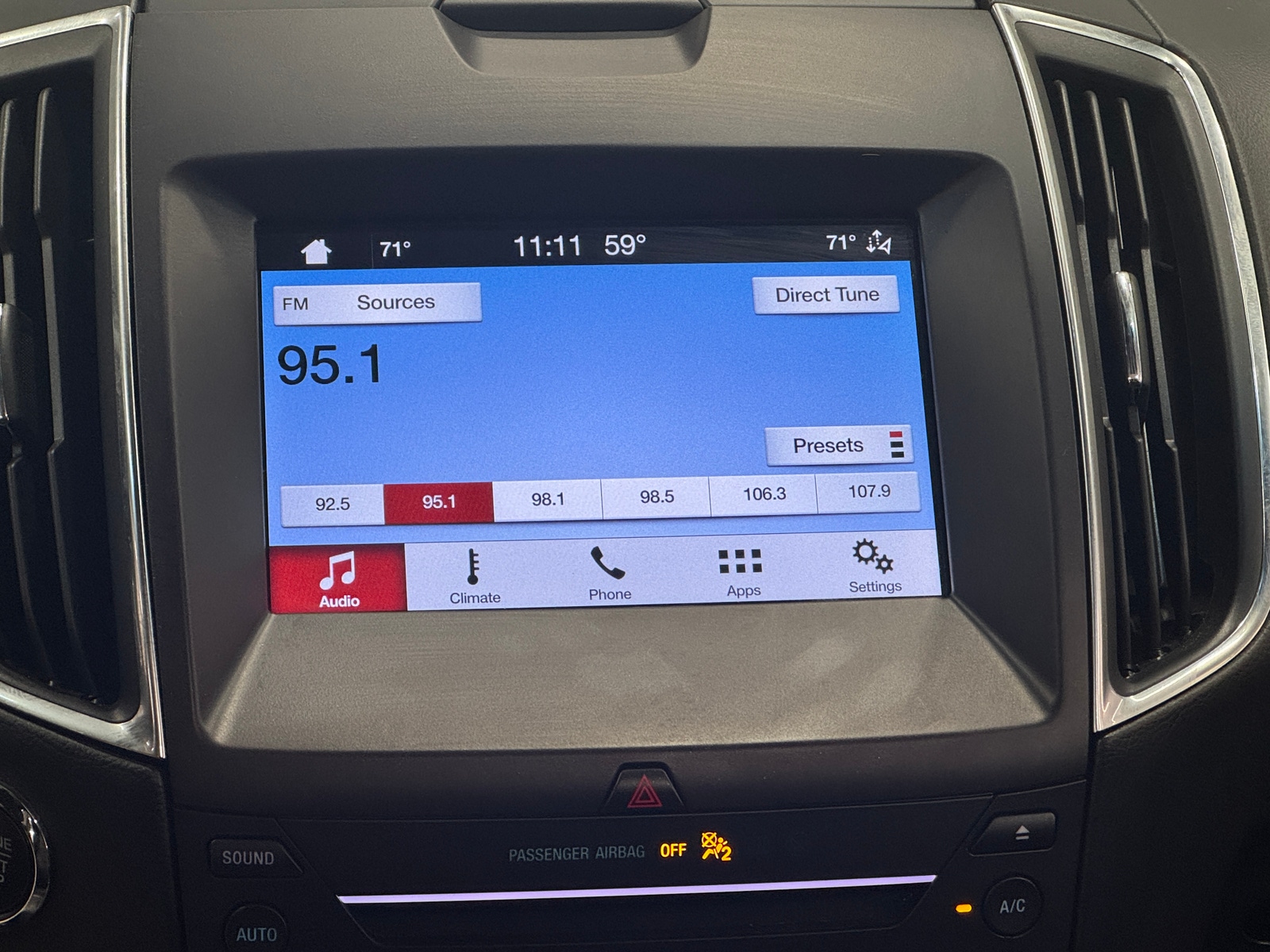 Thumbnail: 2019 Ford Edge - 3