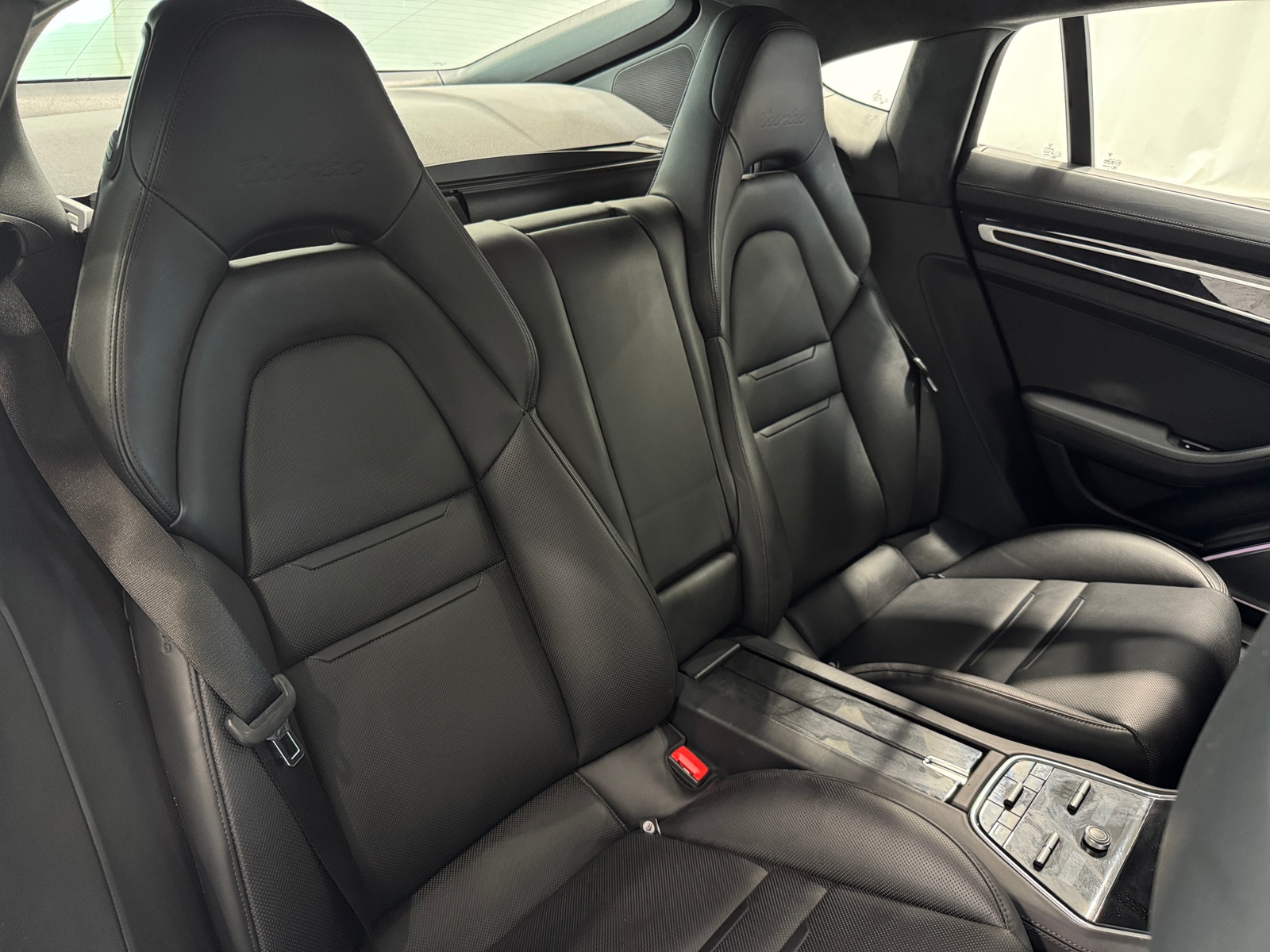 Thumbnail: 2017 Porsche Panamera - 6