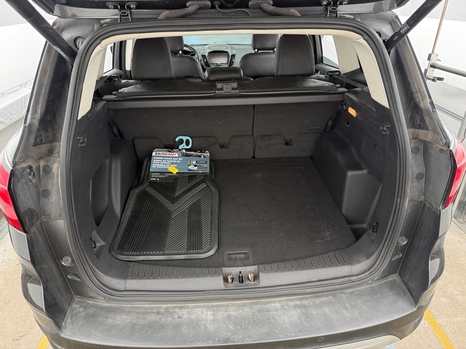 Thumbnail: 2019 Ford Escape - 6