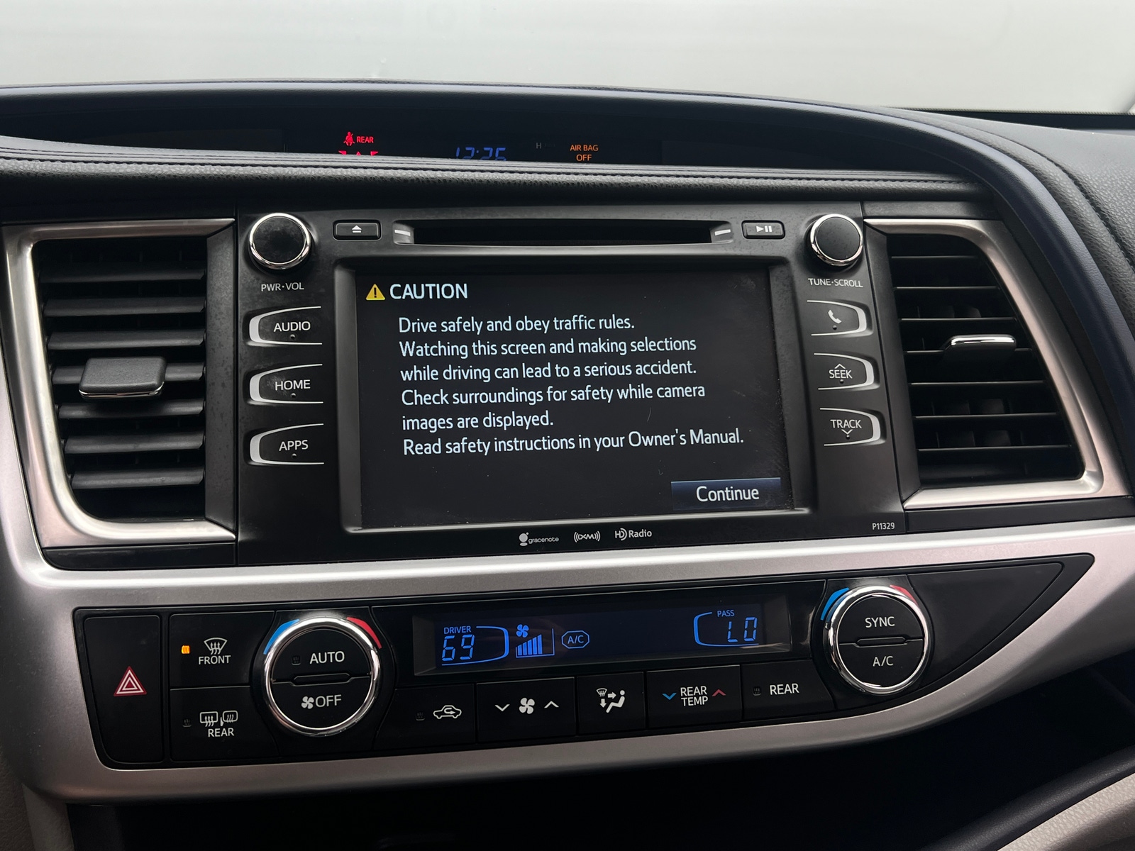 Thumbnail: 2017 Toyota Highlander - 4