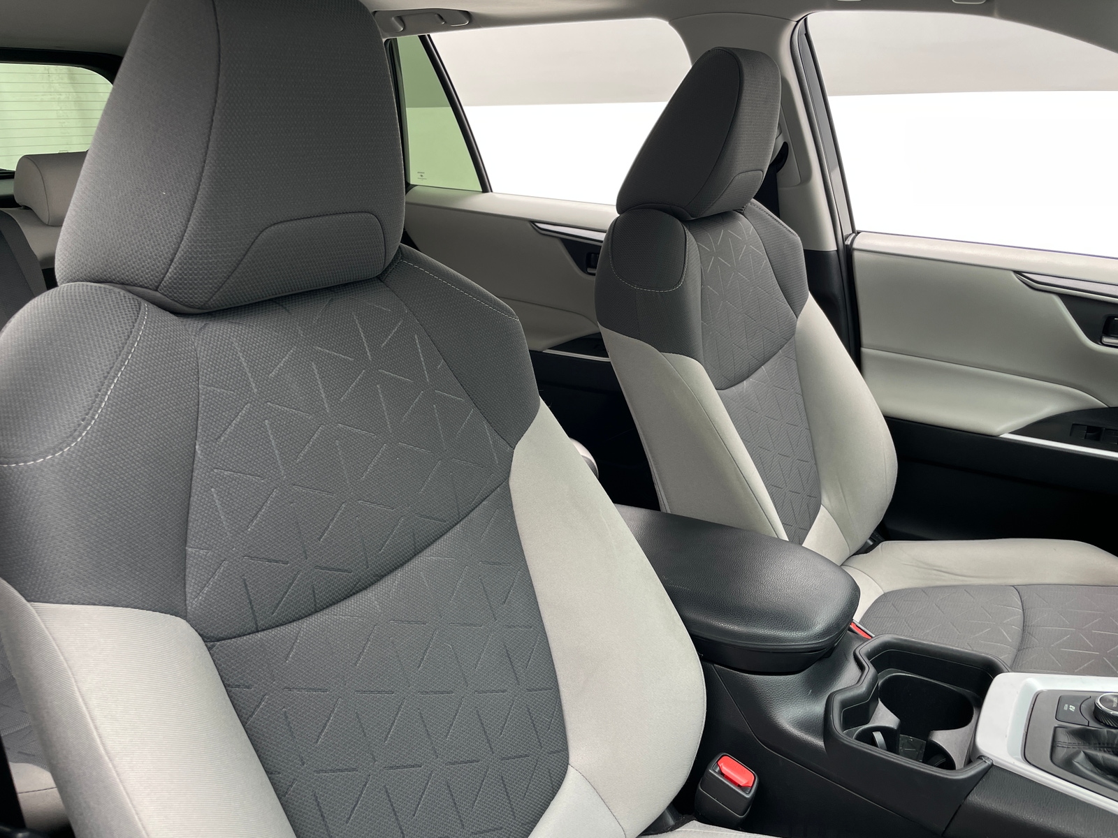 Thumbnail: 2020 Toyota RAV4 - 2