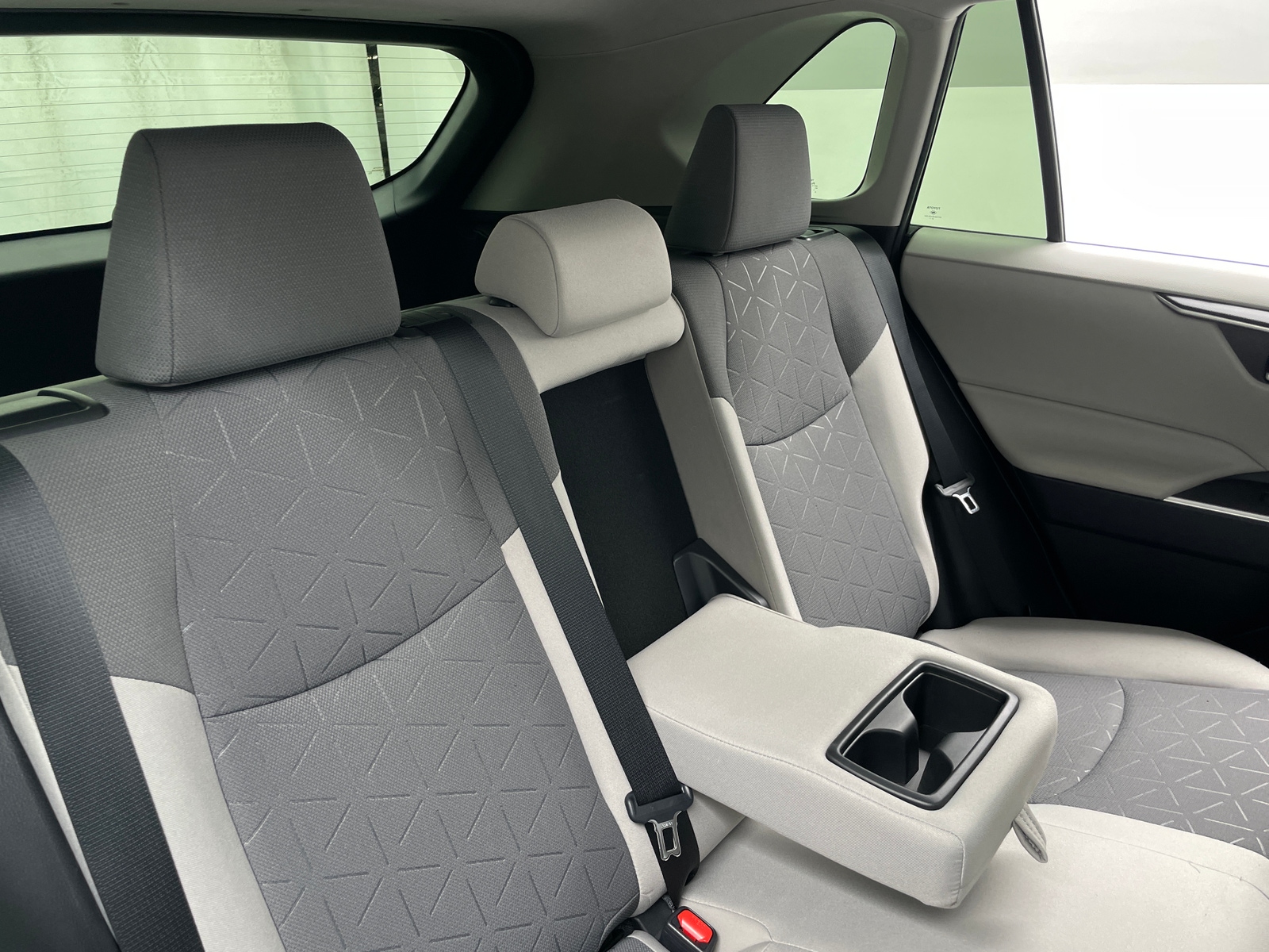 Thumbnail: 2020 Toyota RAV4 - 6