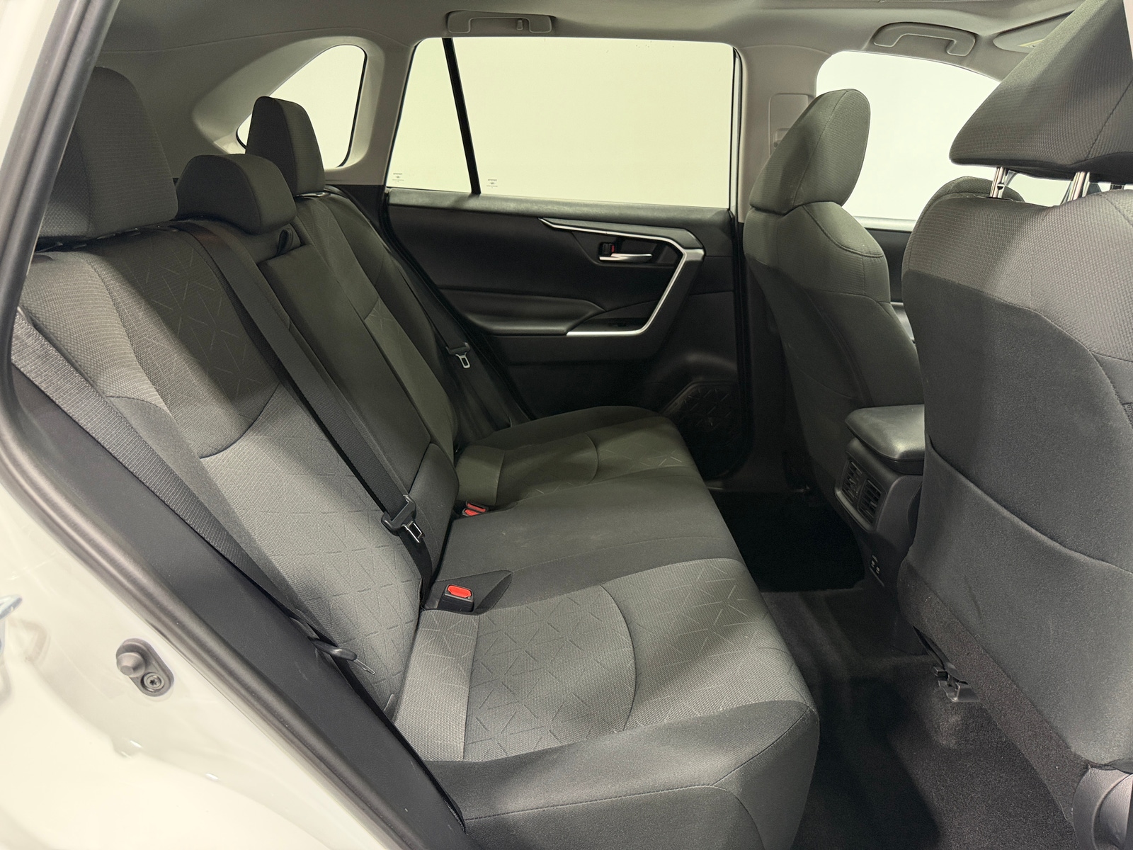 Thumbnail: 2019 Toyota RAV4 - 6