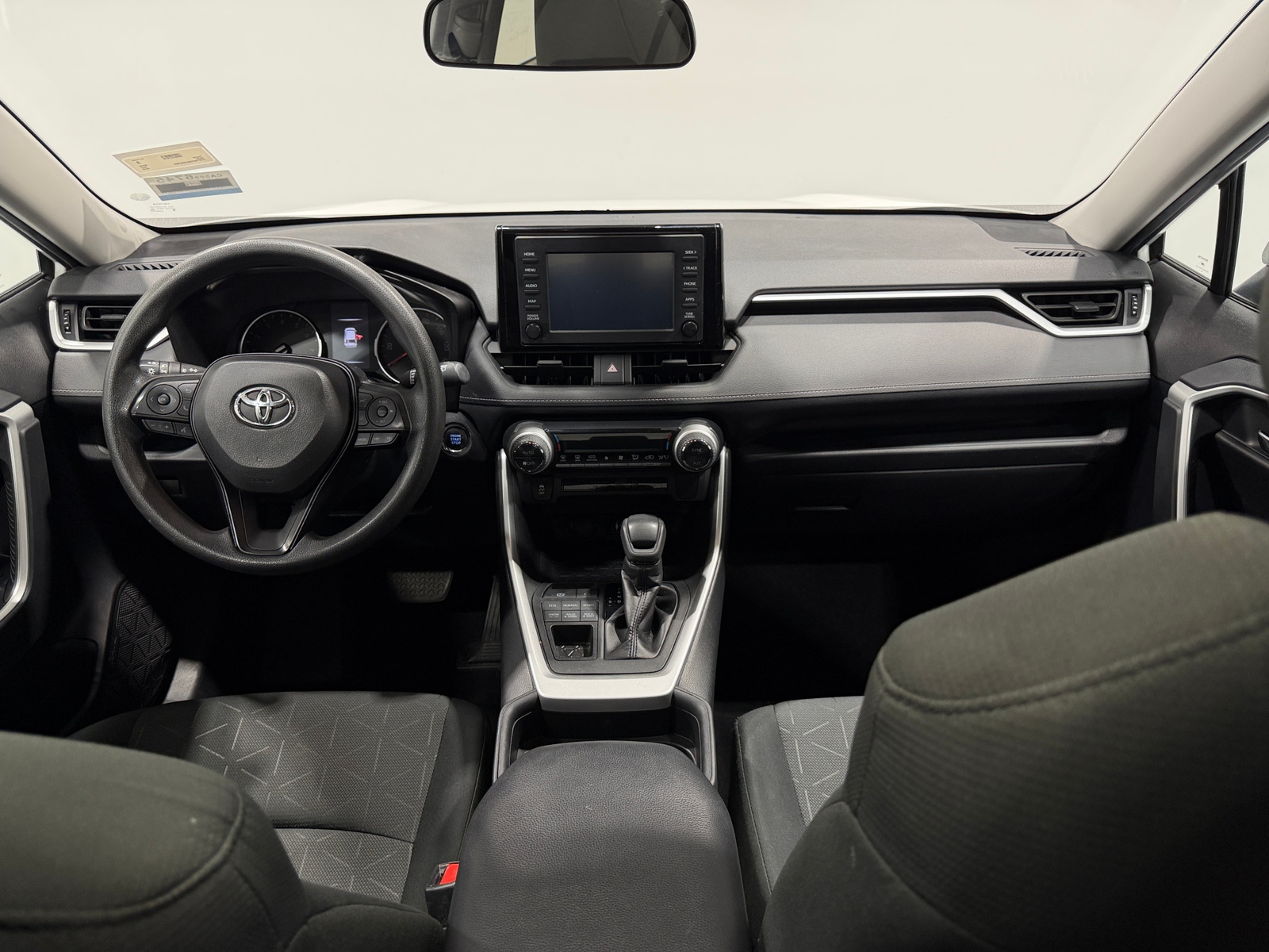 Thumbnail: 2019 Toyota RAV4 - 3