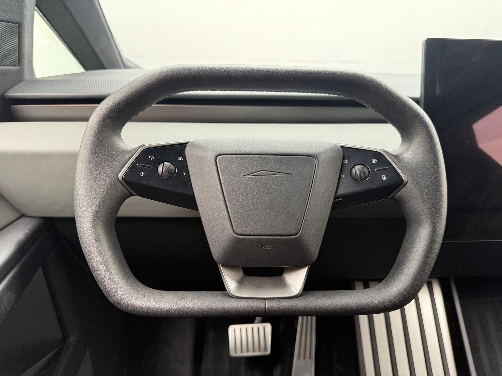 Thumbnail: 2024 Tesla Cybertruck - 4