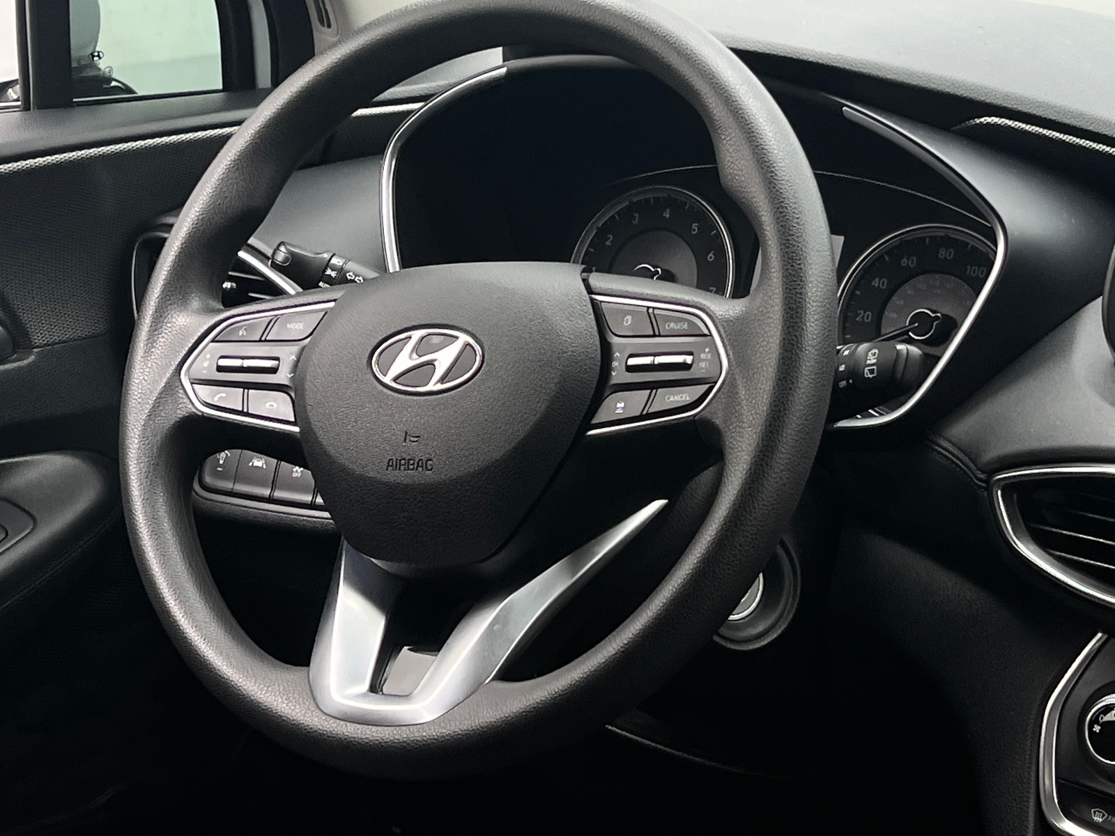Thumbnail: 2020 Hyundai Santa Fe - 5