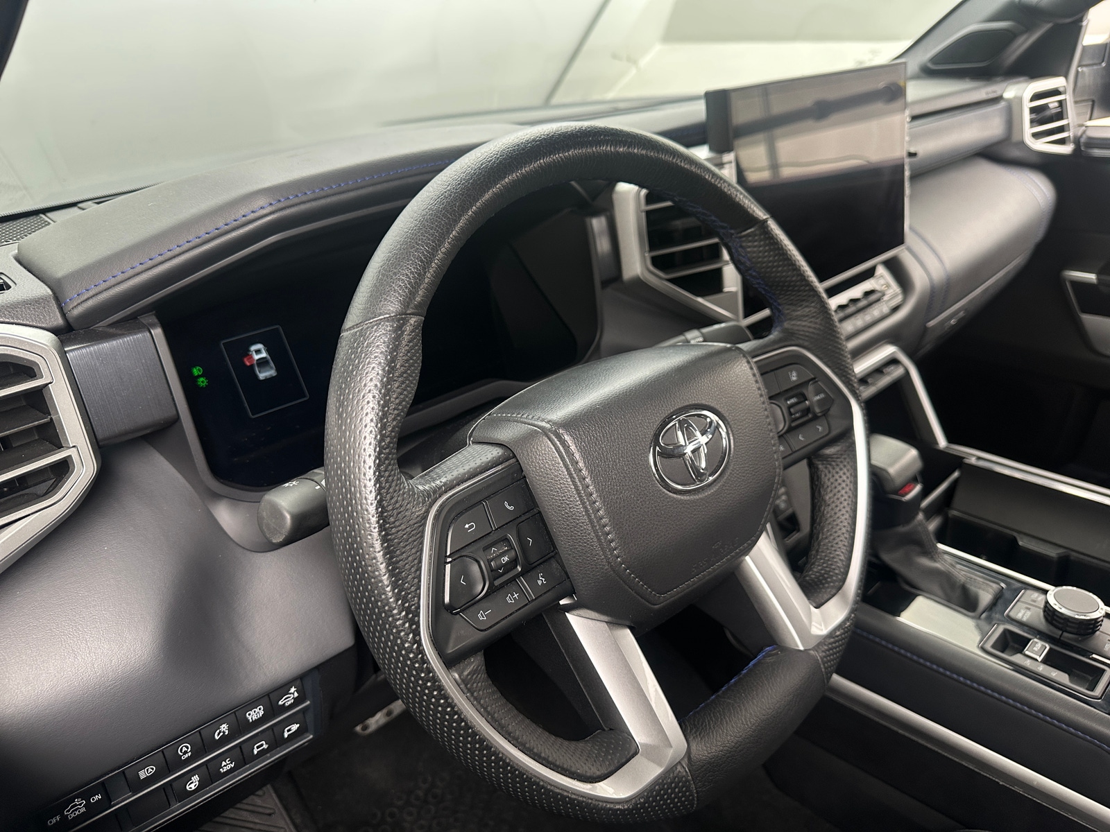 Thumbnail: 2025 Toyota Tundra - 4