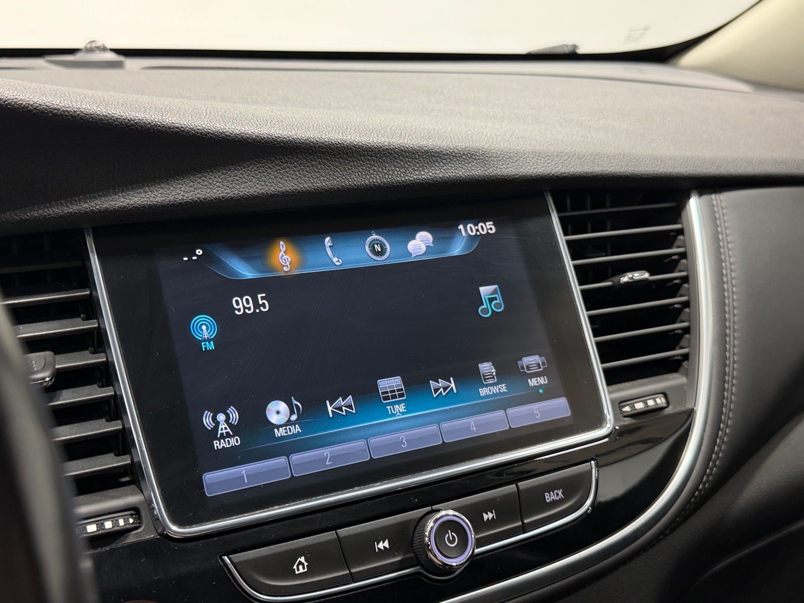 Thumbnail: 2019 Buick Encore - 3