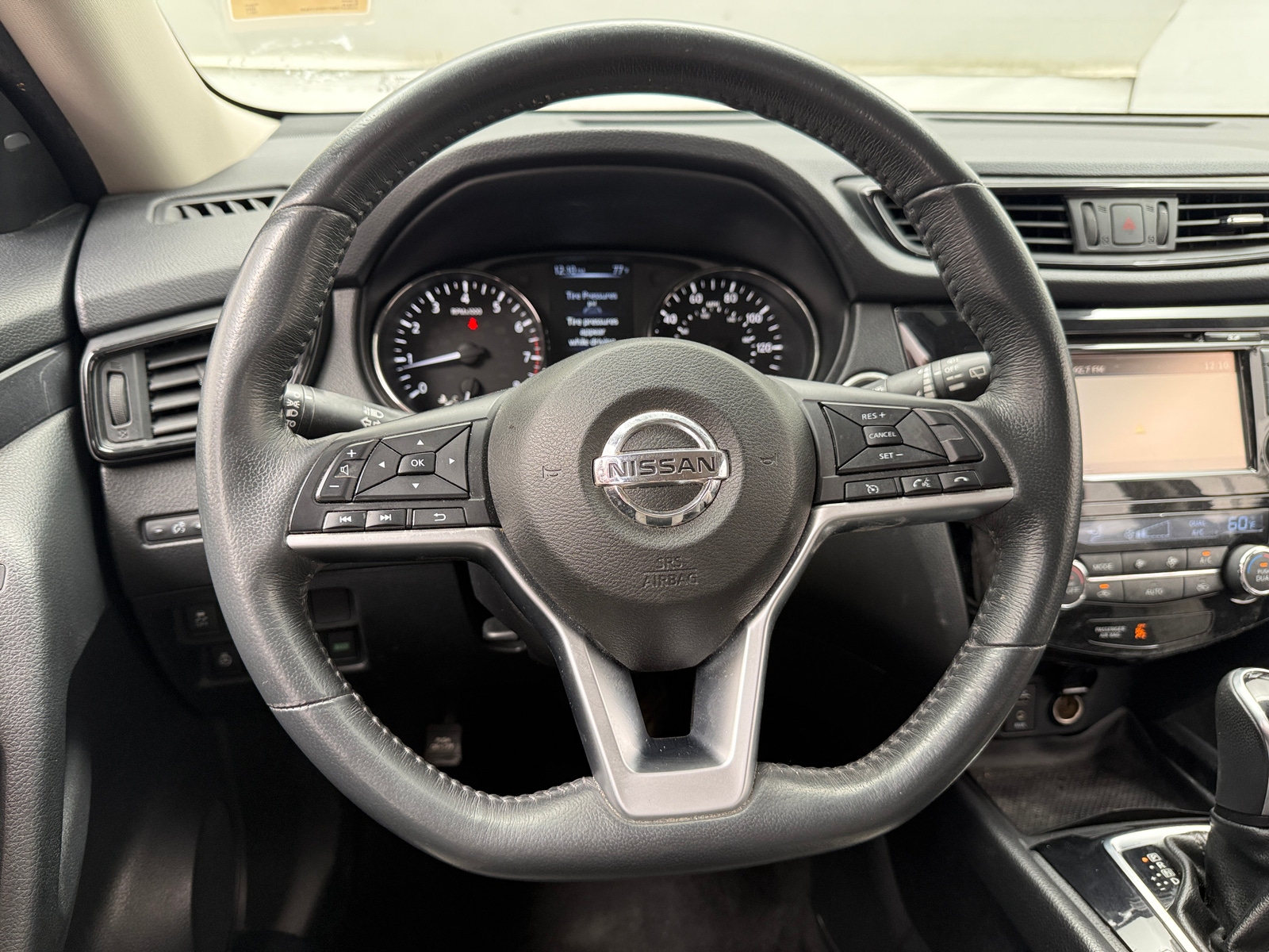 Thumbnail: 2017 Nissan Rogue - 5