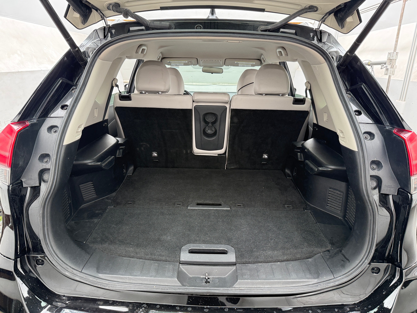 Thumbnail: 2017 Nissan Rogue - 7