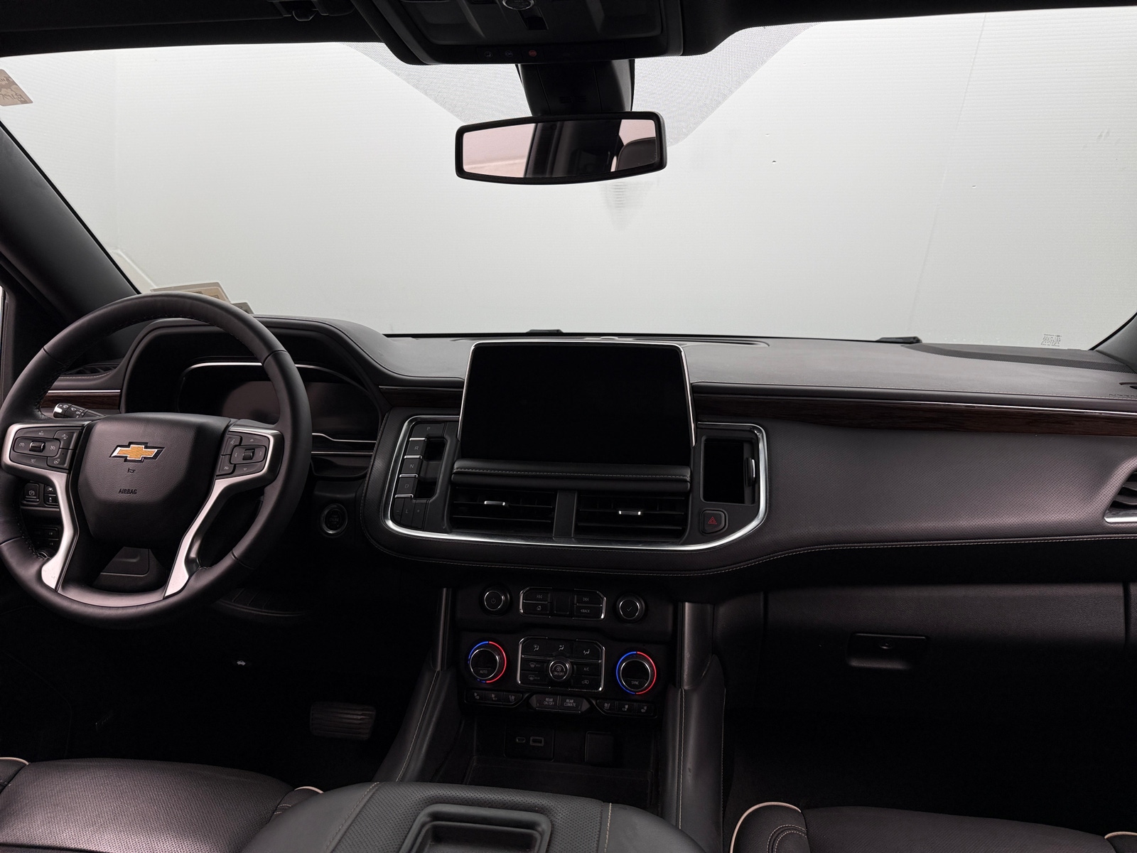 Thumbnail: 2022 Chevrolet Suburban - 2