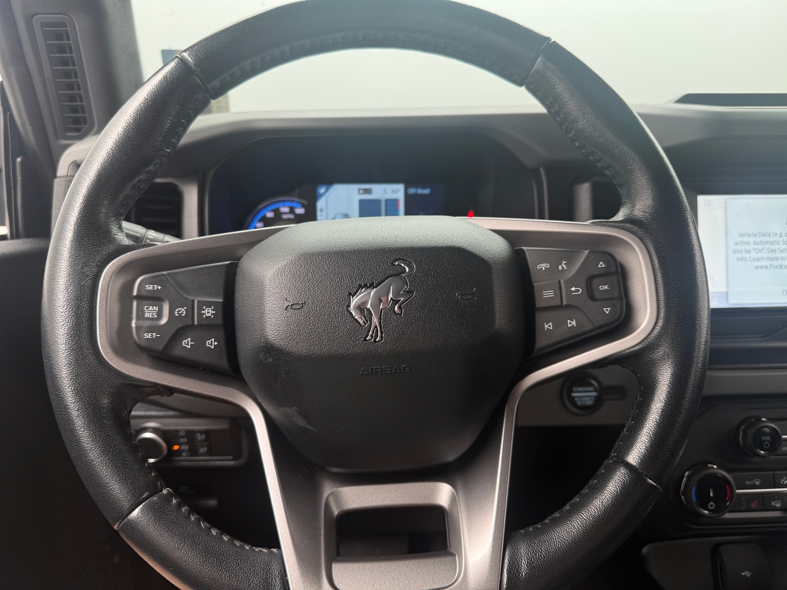 Thumbnail: 2022 Ford Bronco - 5