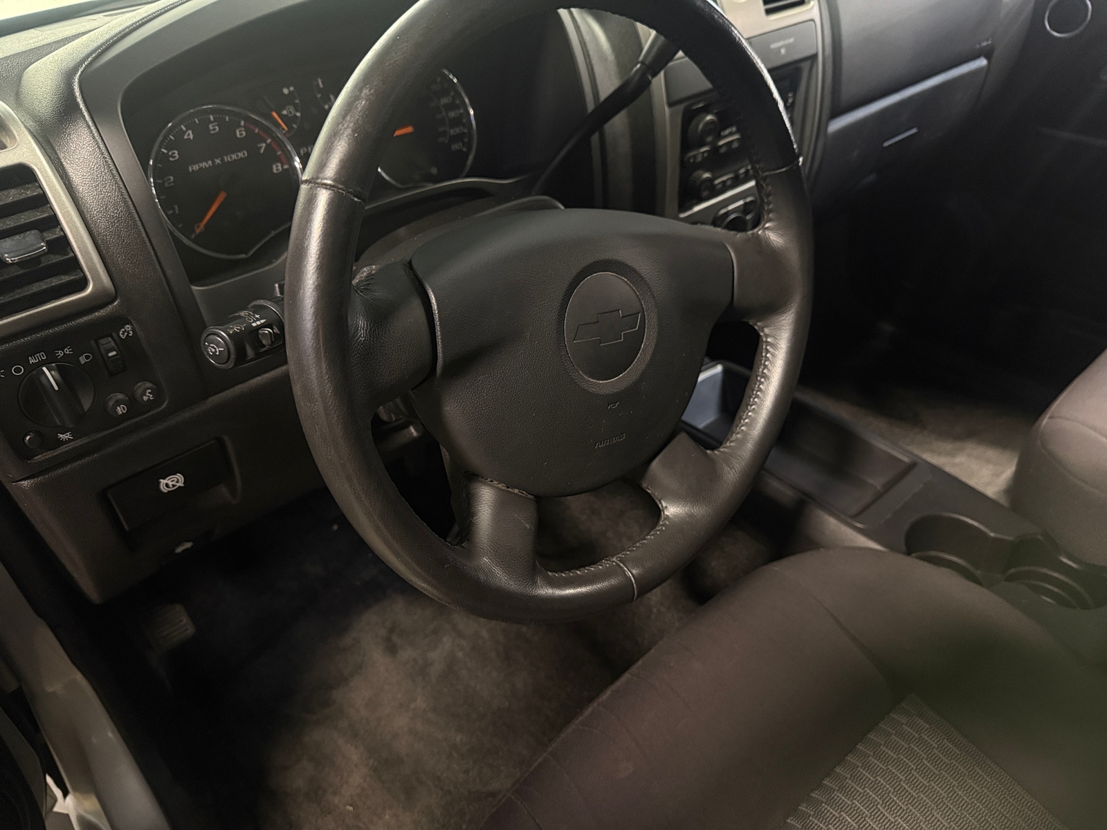 Thumbnail: 2012 Chevrolet Colorado - 5