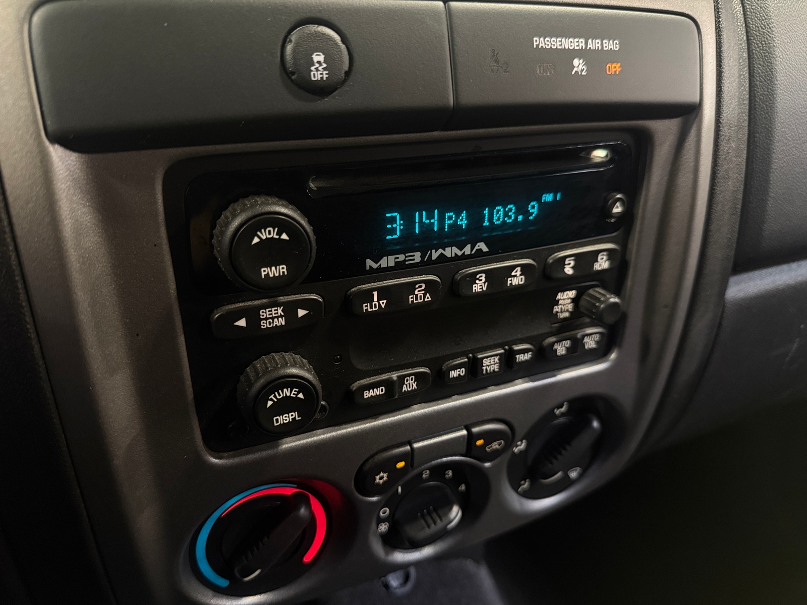 Thumbnail: 2012 Chevrolet Colorado - 4