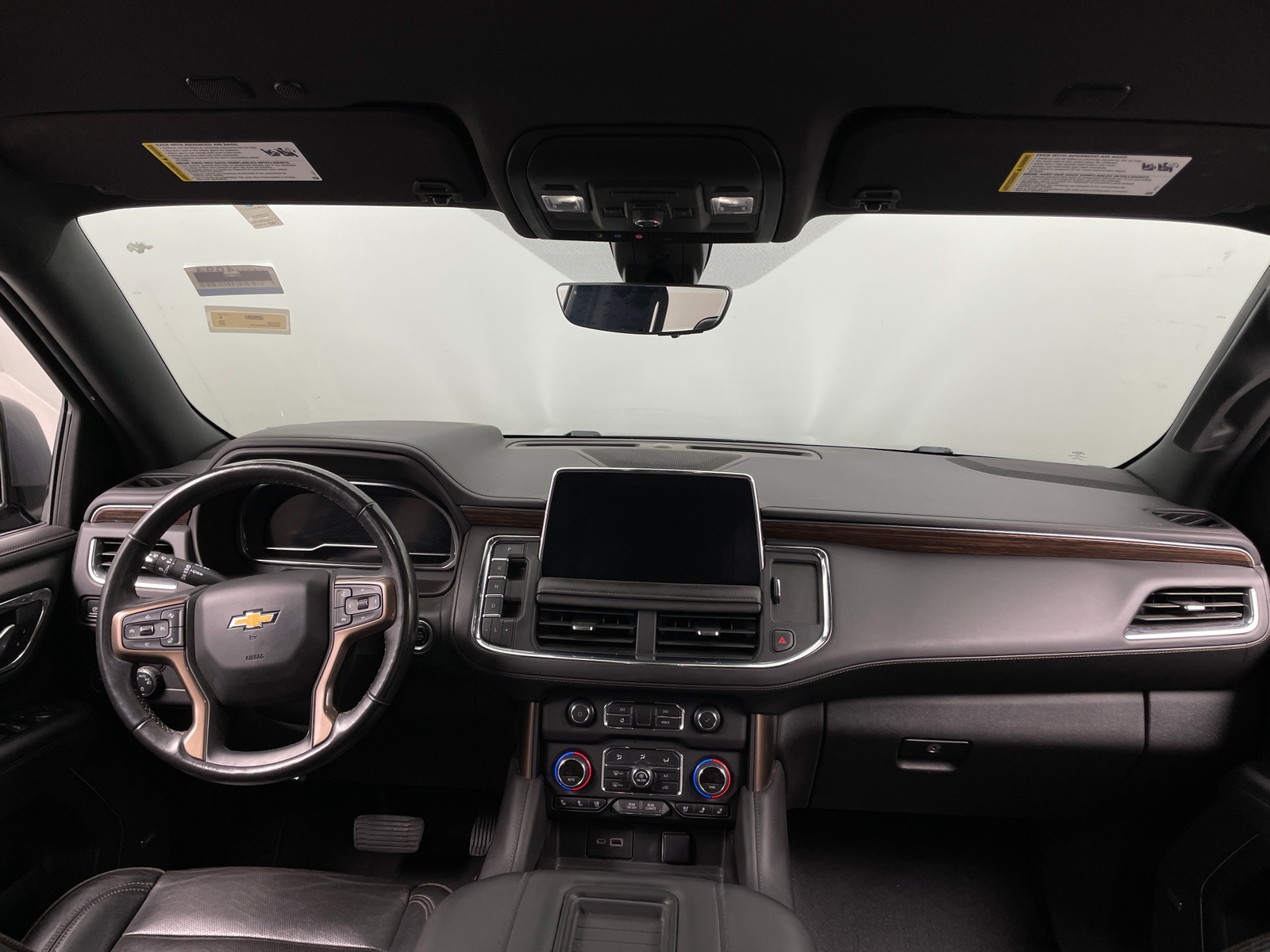 Thumbnail: 2022 Chevrolet Suburban - 2