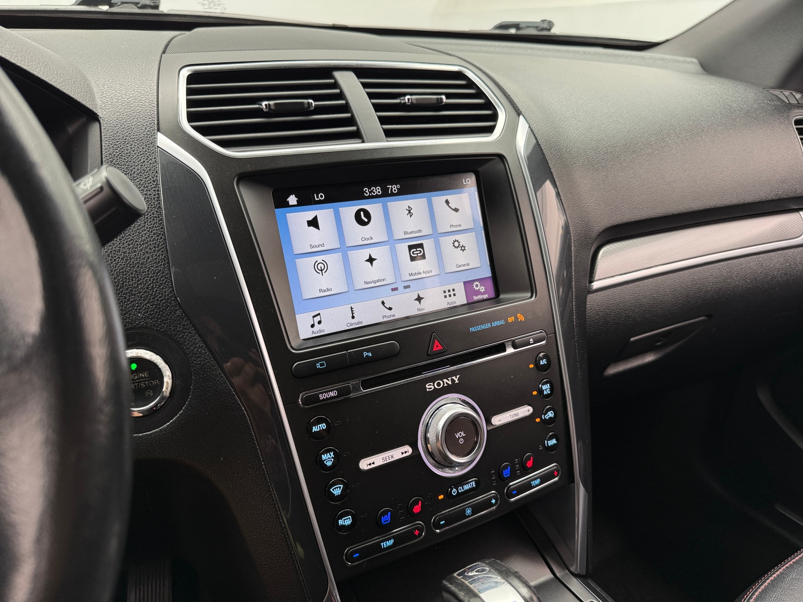 Thumbnail: 2017 Ford Explorer - 3