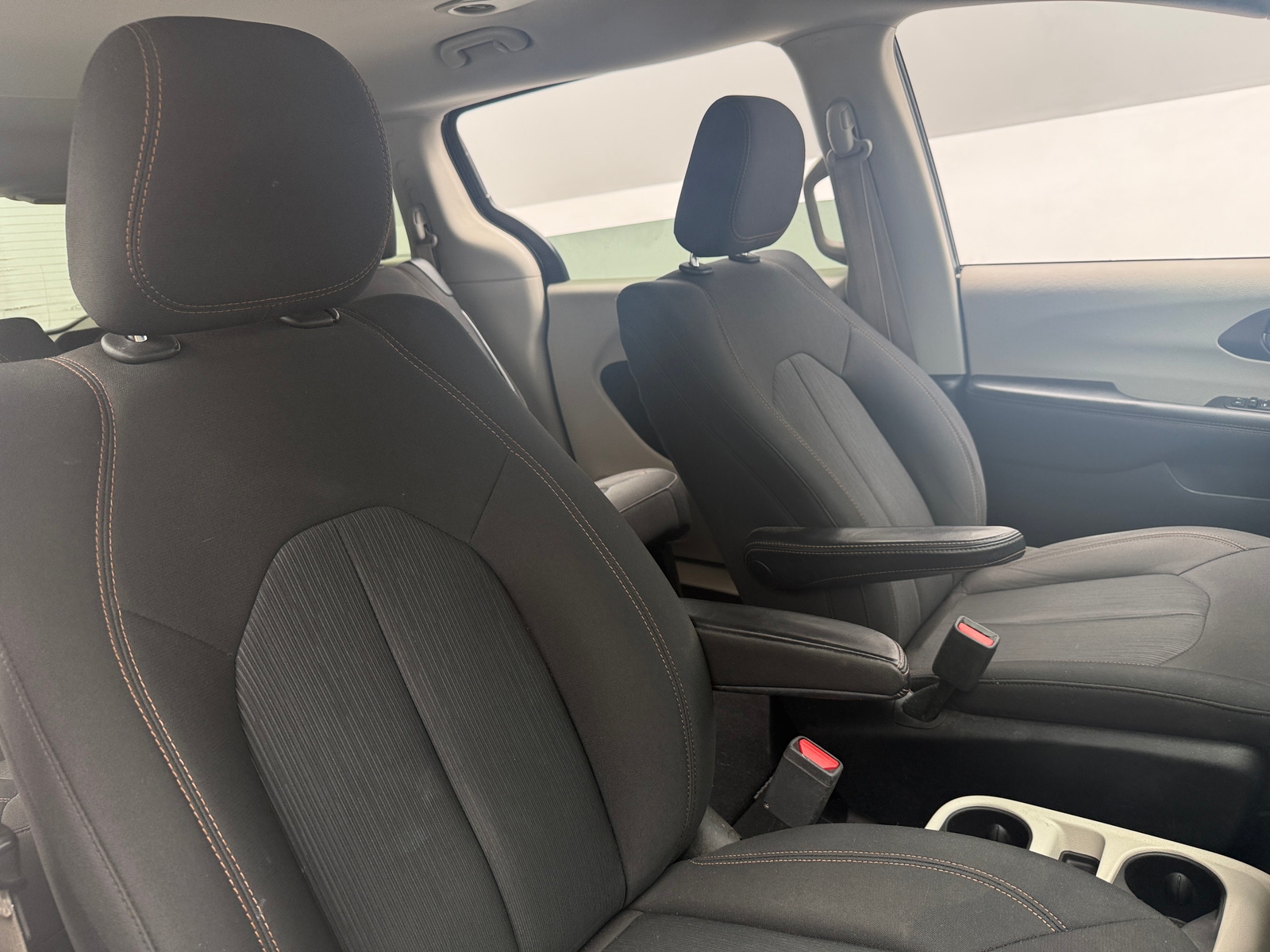 Thumbnail: 2017 Chrysler Pacifica - 2