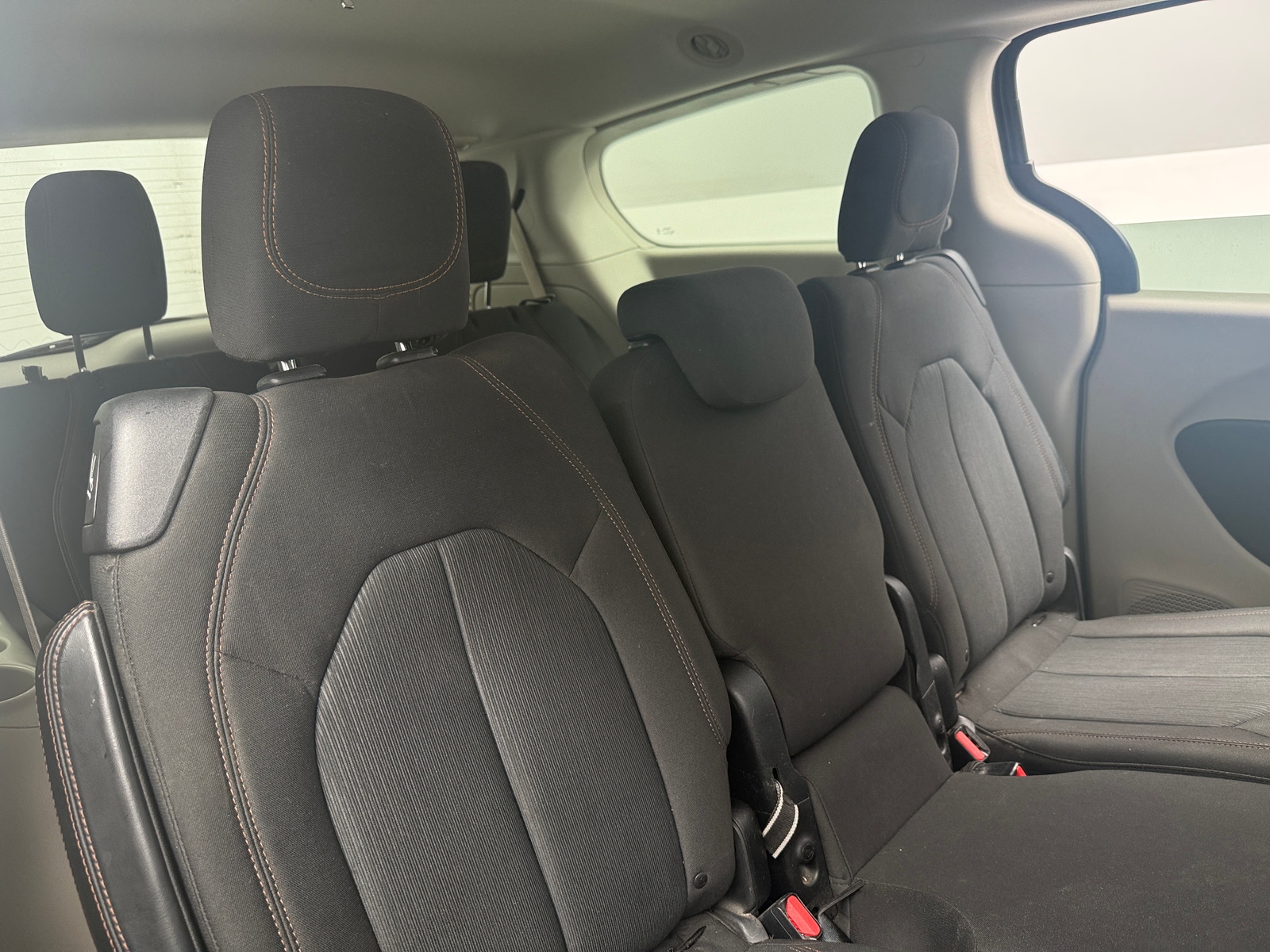 Thumbnail: 2017 Chrysler Pacifica - 6