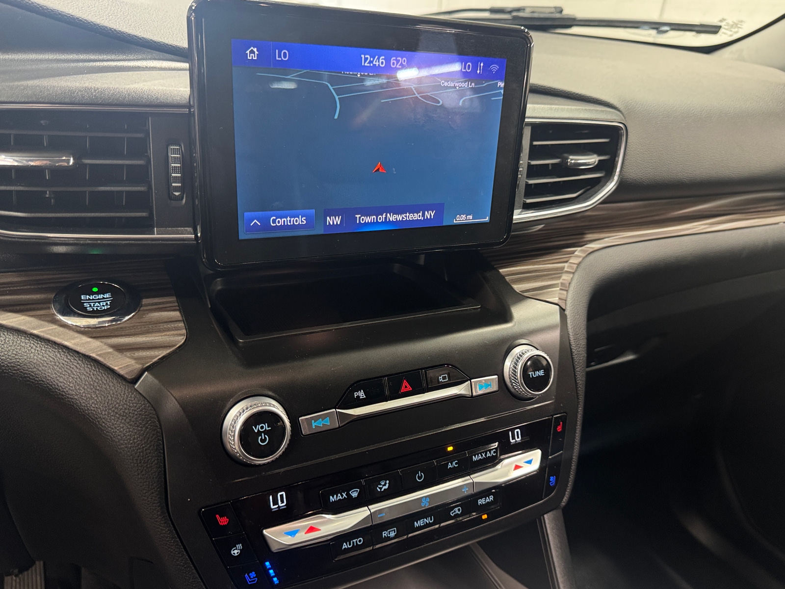 Thumbnail: 2020 Ford Explorer - 3