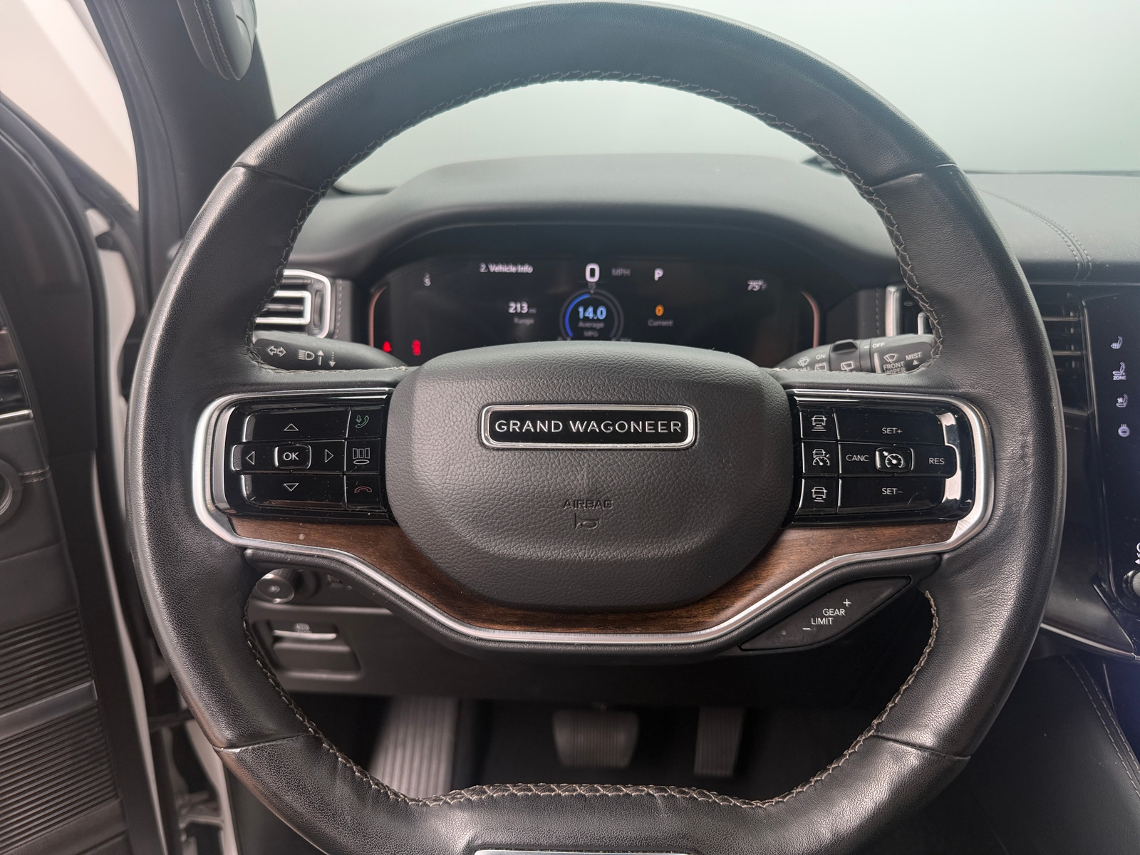 Thumbnail: 2023 Jeep Grand Wagoneer - 4