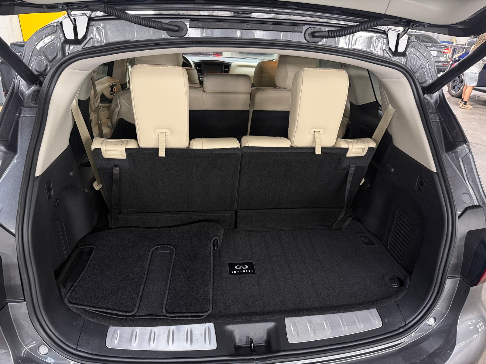 Thumbnail: 2020 INFINITI QX60 - 6