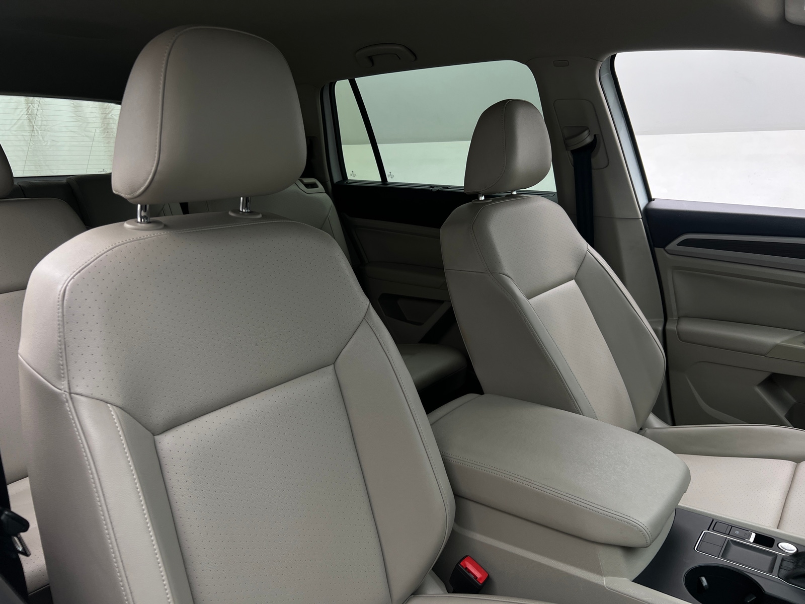 Thumbnail: 2018 Volkswagen Atlas - 2