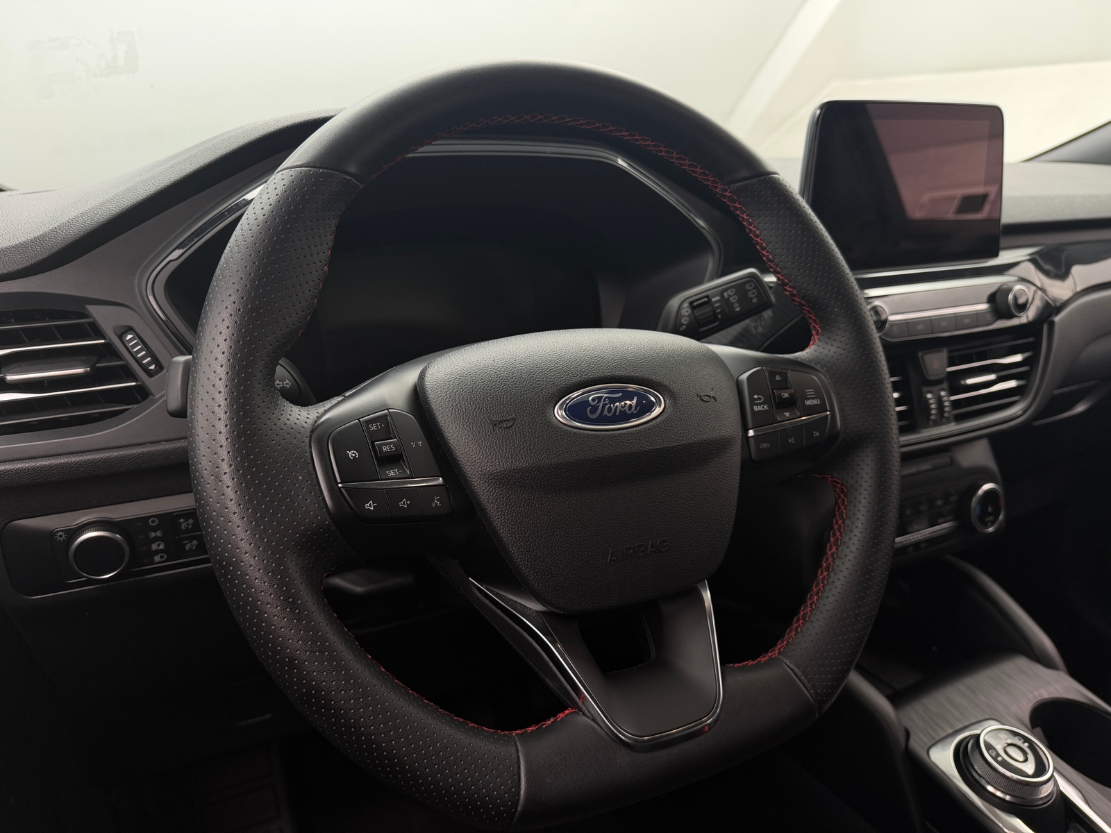 Thumbnail: 2025 Ford Escape - 5
