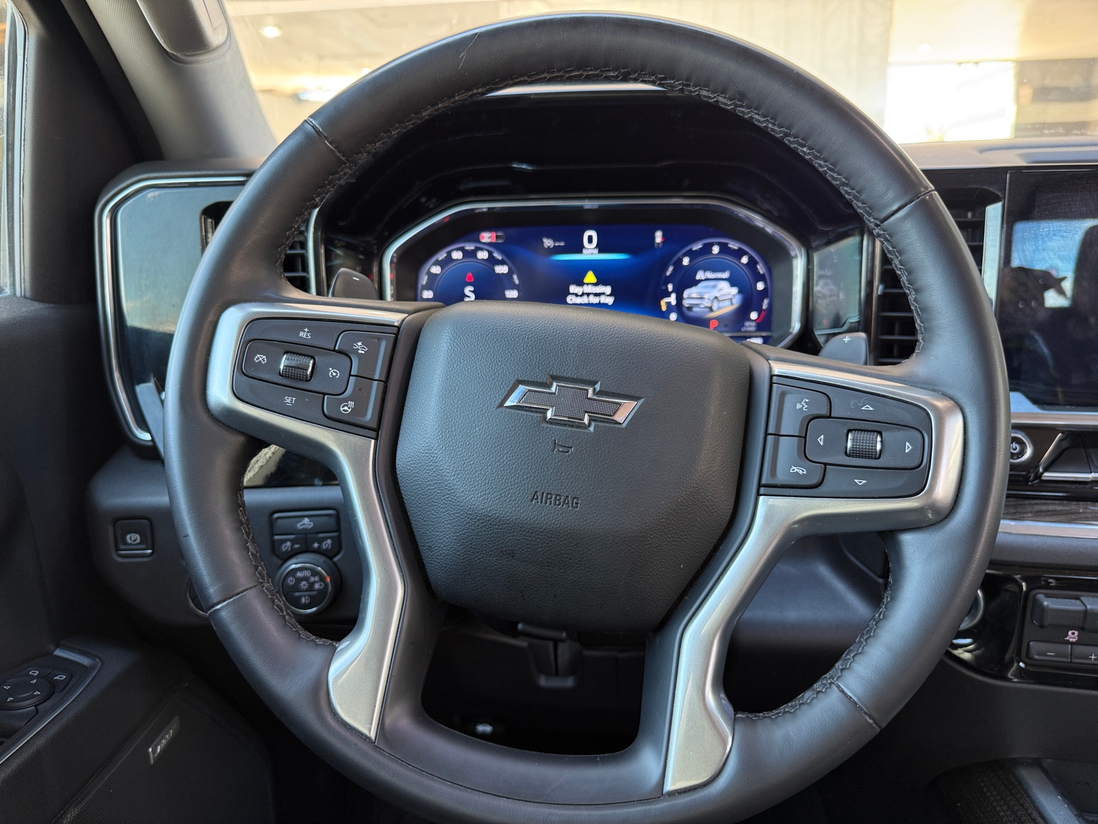 Thumbnail: 2024 Chevrolet Silverado 1500 - 5