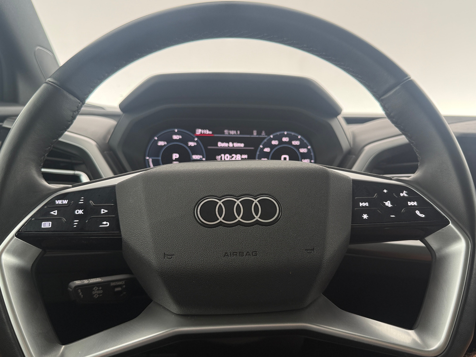 Thumbnail: 2025 Audi Q4 e-tron - 4