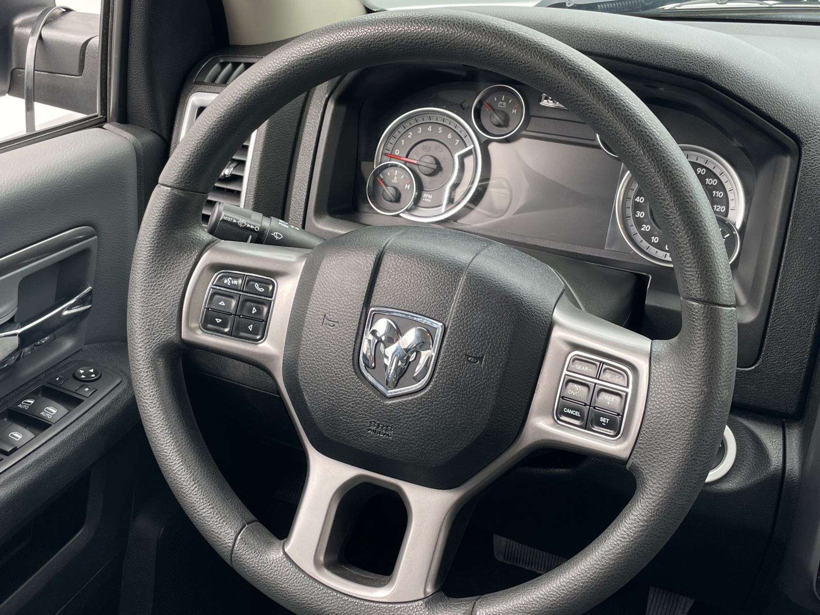 Thumbnail: 2023 RAM 1500 Classic - 5