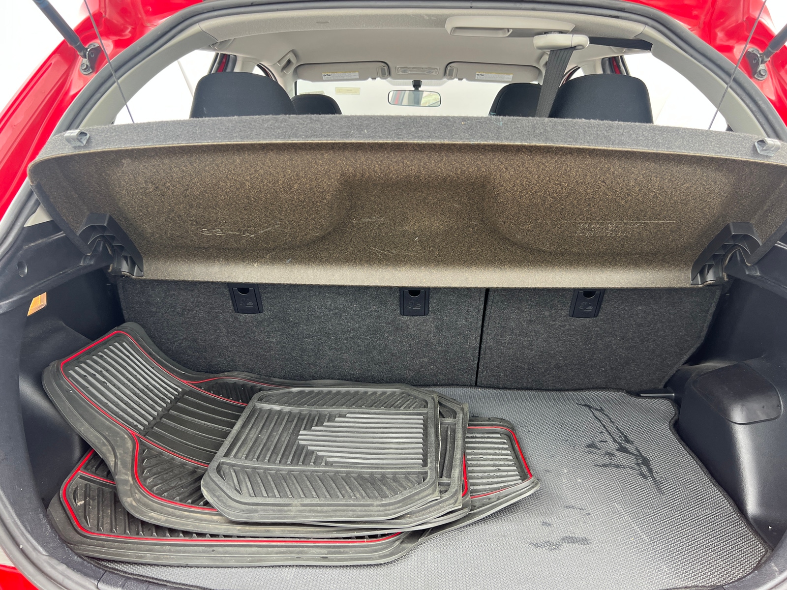 Thumbnail: 2012 Toyota Yaris - 7