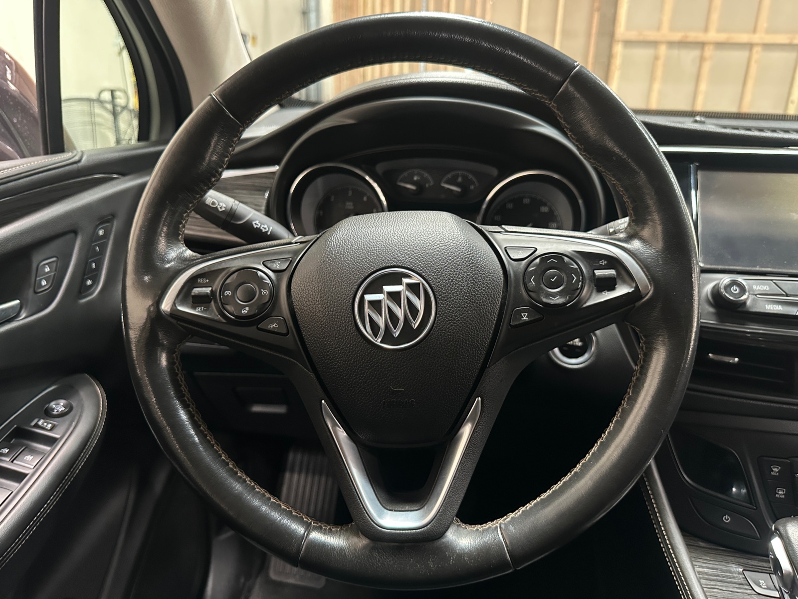 Thumbnail: 2017 Buick Envision - 4
