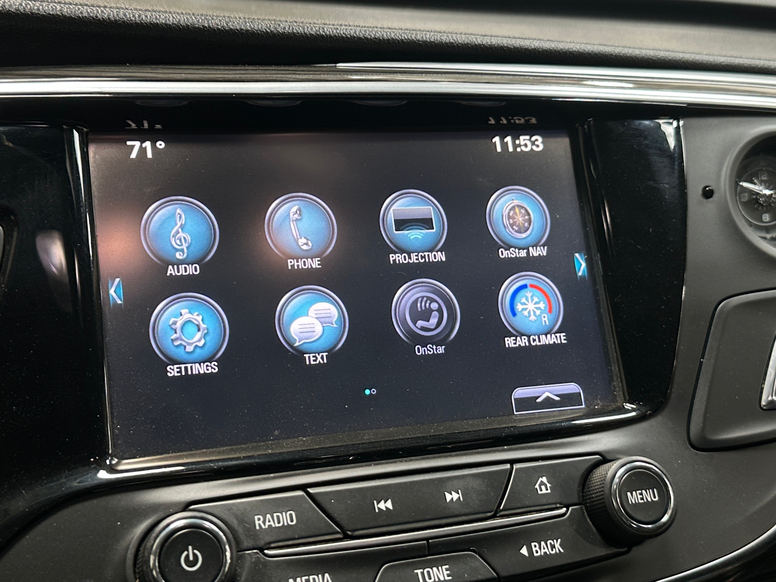Thumbnail: 2017 Buick Envision - 3