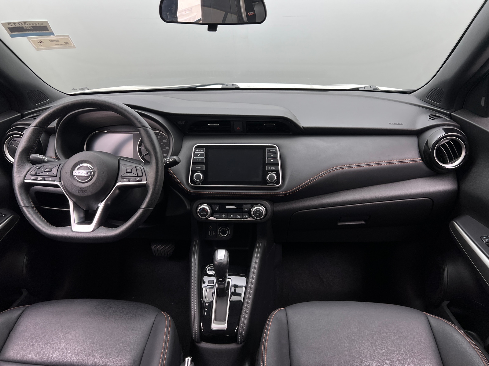 Thumbnail: 2019 Nissan Kicks - 2