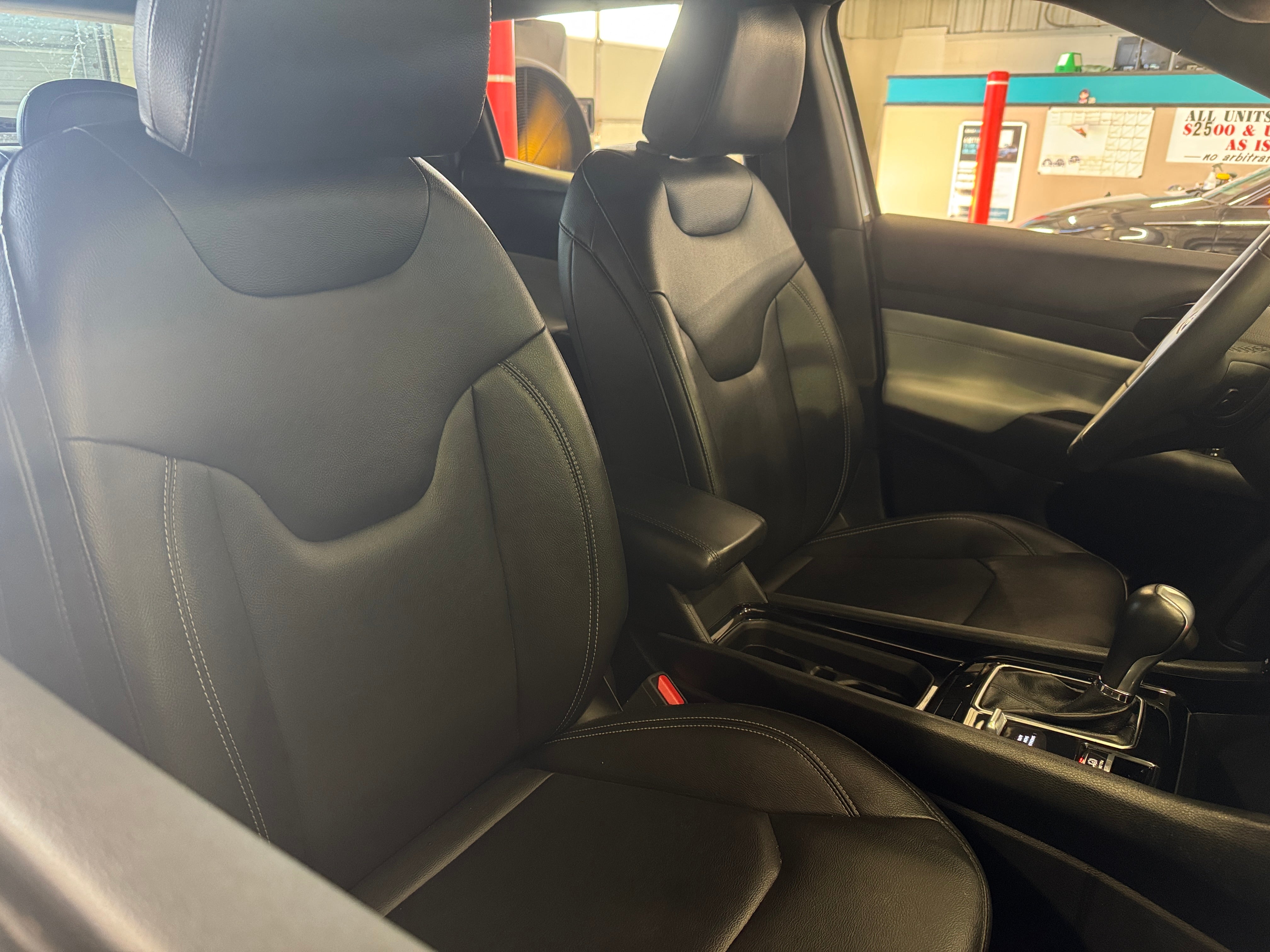 2025 Jeep Compass Limited - Photo 4