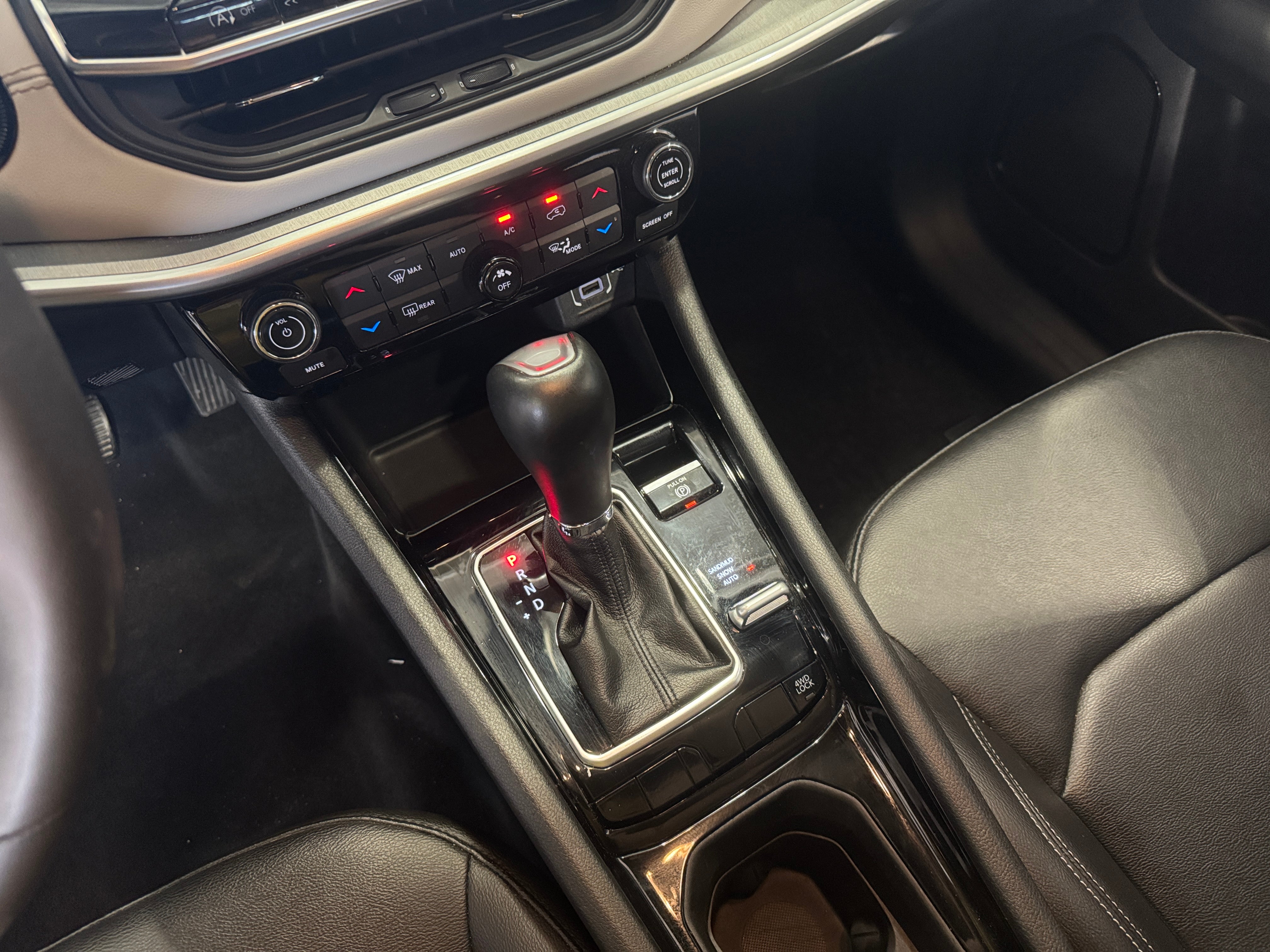 2025 Jeep Compass Limited - Photo 8