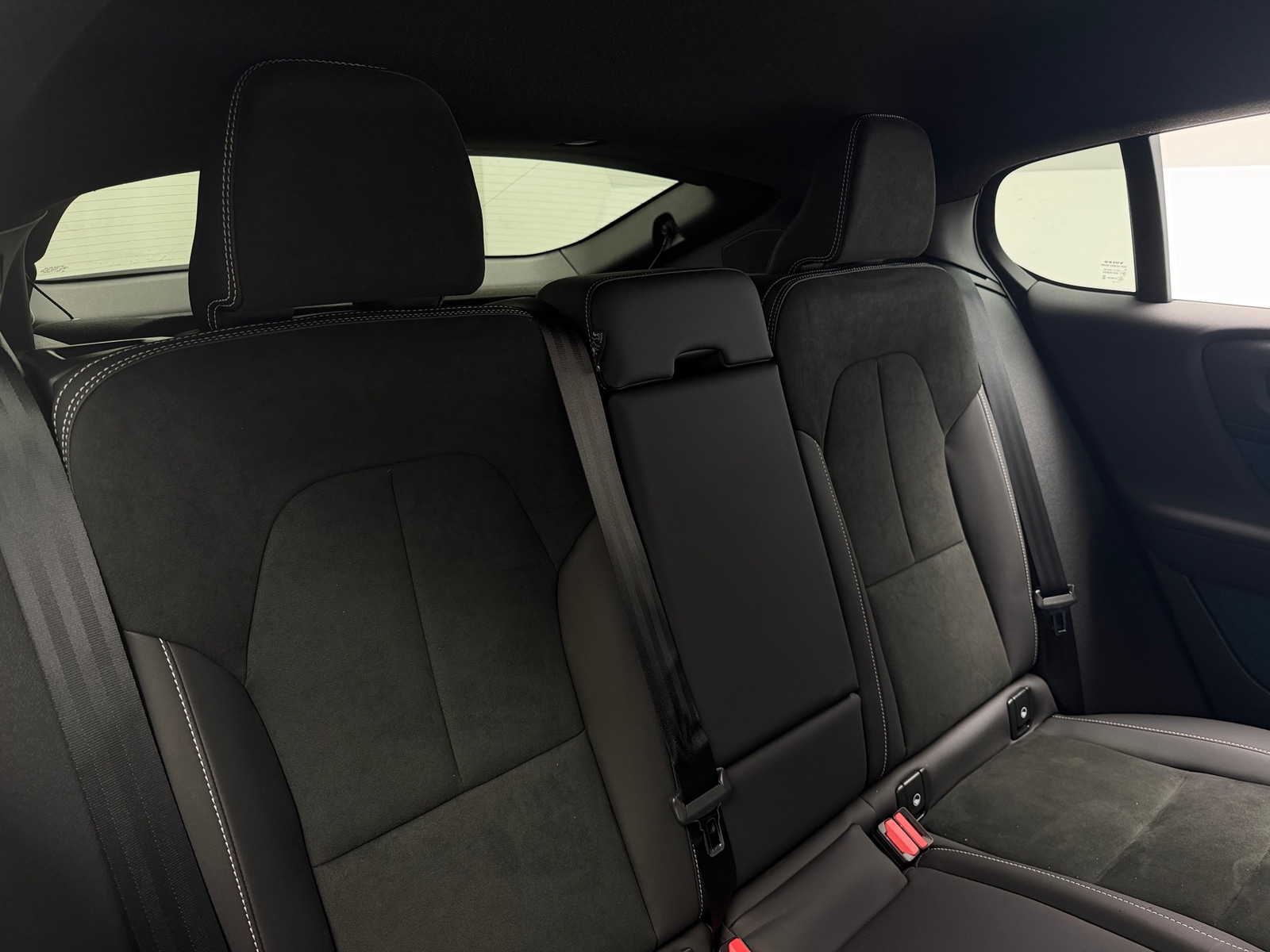 Thumbnail: 2023 Volvo C40 - 5