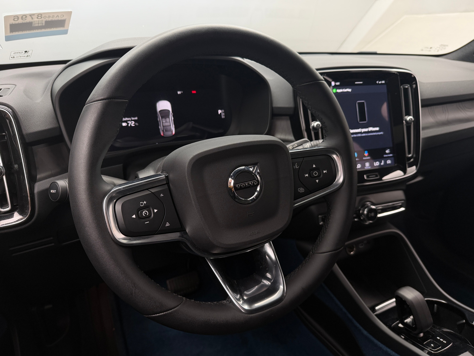 Thumbnail: 2023 Volvo C40 - 4