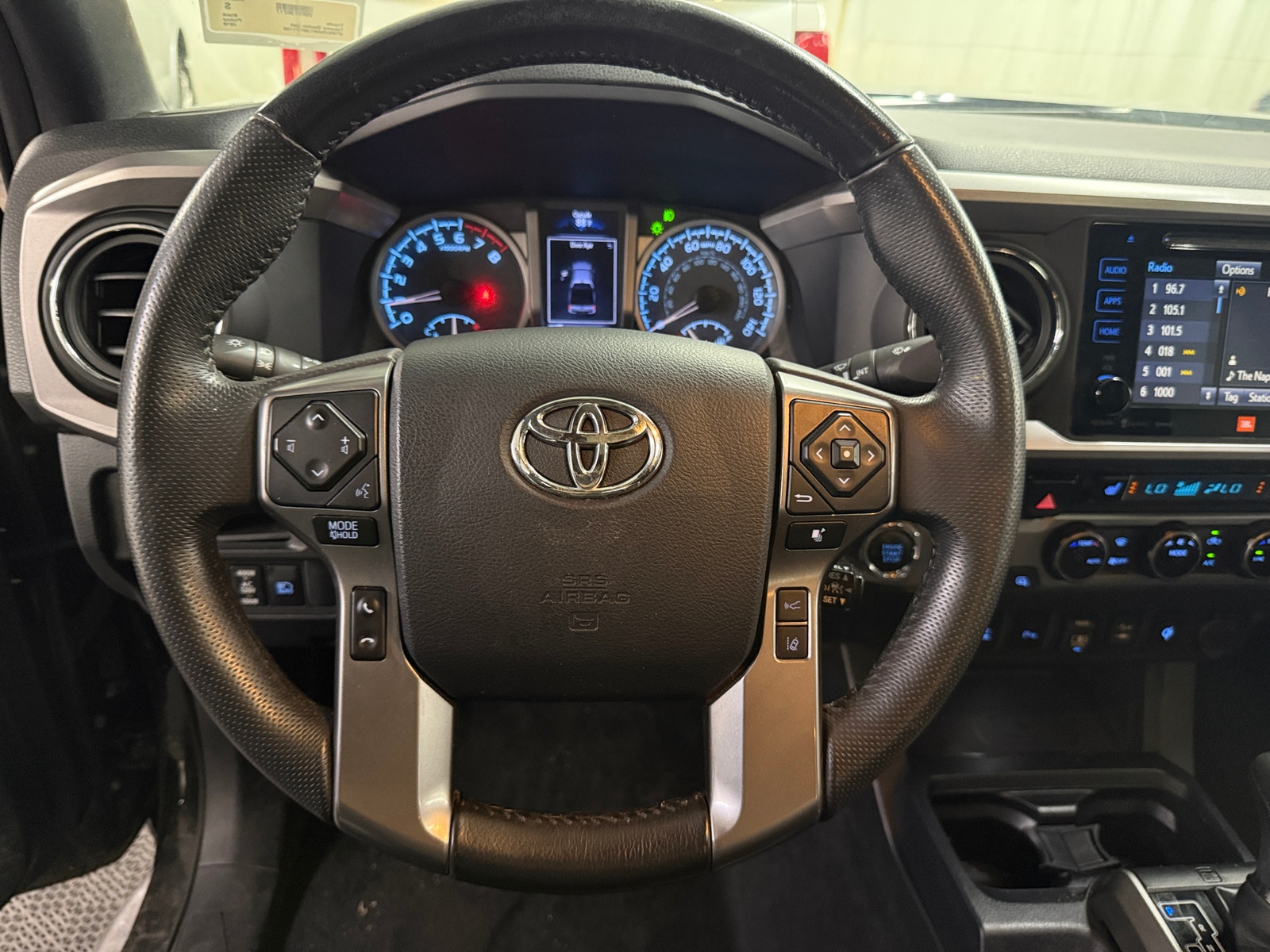 Thumbnail: 2018 Toyota Tacoma - 4