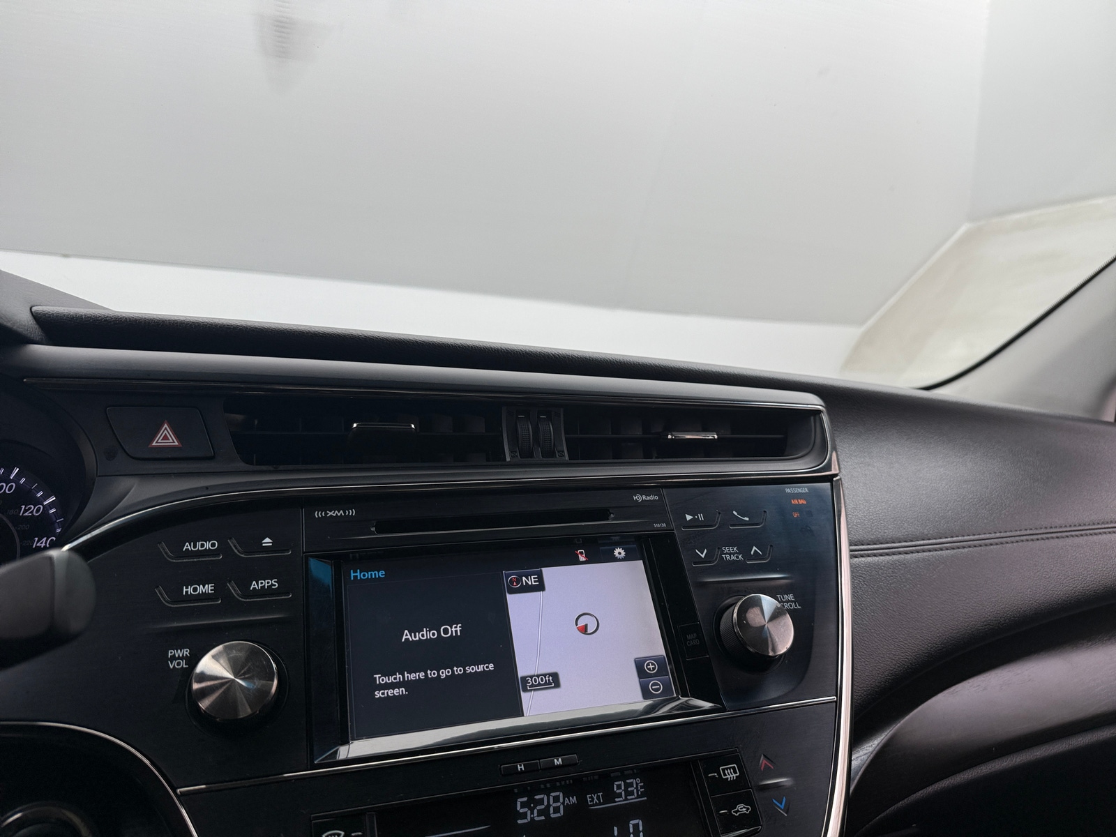 Thumbnail: 2017 Toyota Avalon - 3