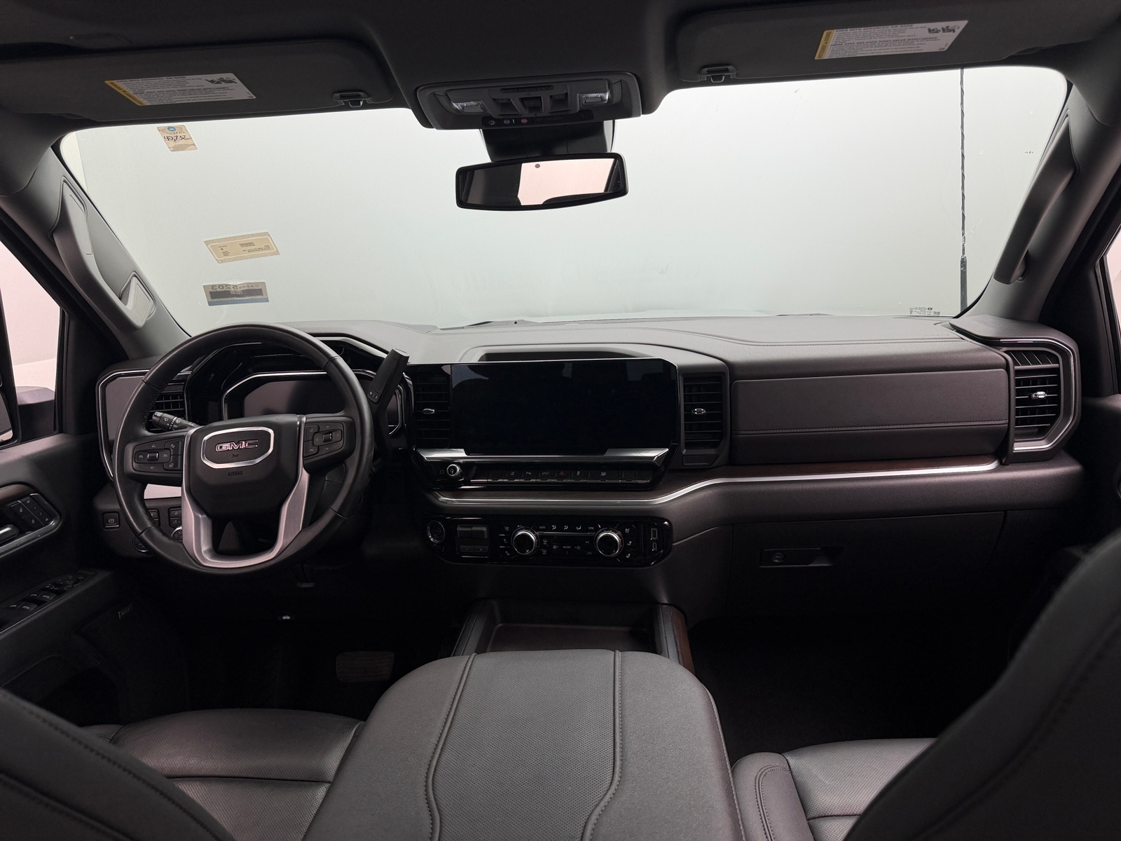 Thumbnail: 2025 GMC Sierra 2500 - 2
