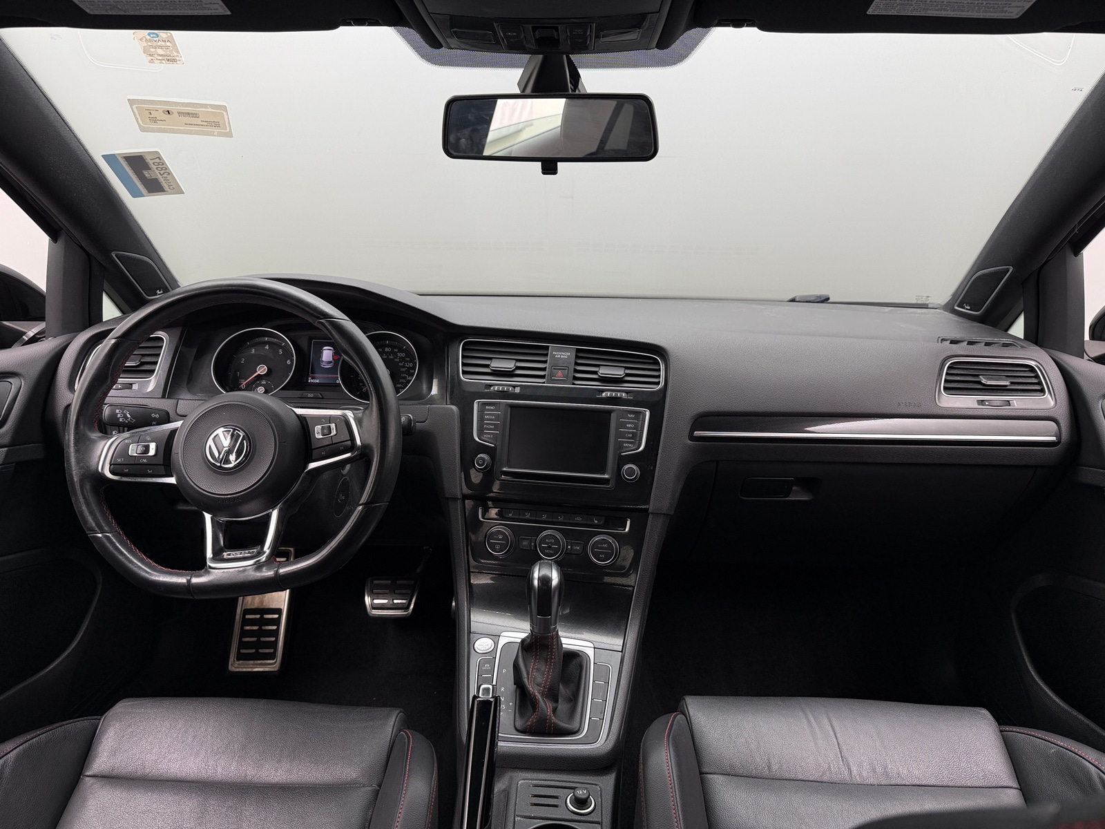 Thumbnail: 2017 Volkswagen Golf - 3