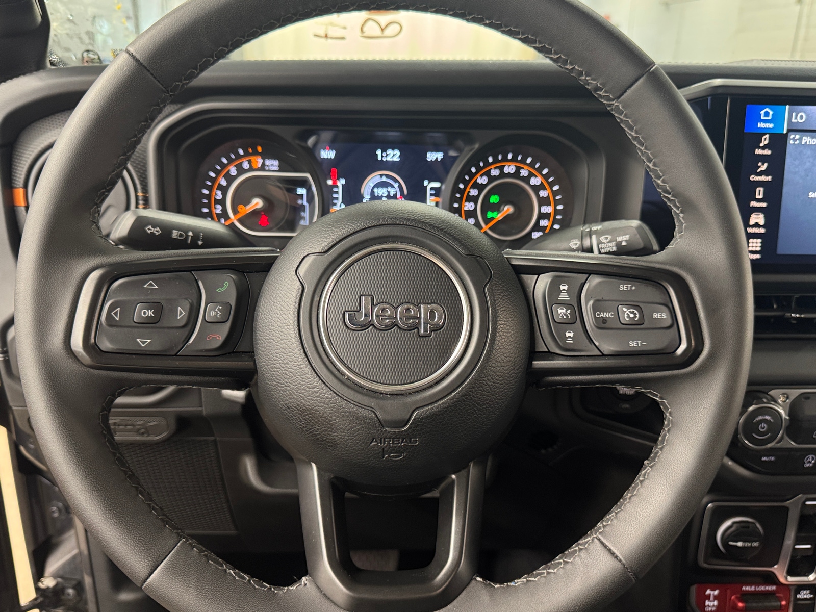 Thumbnail: 2026 Jeep Gladiator - 5