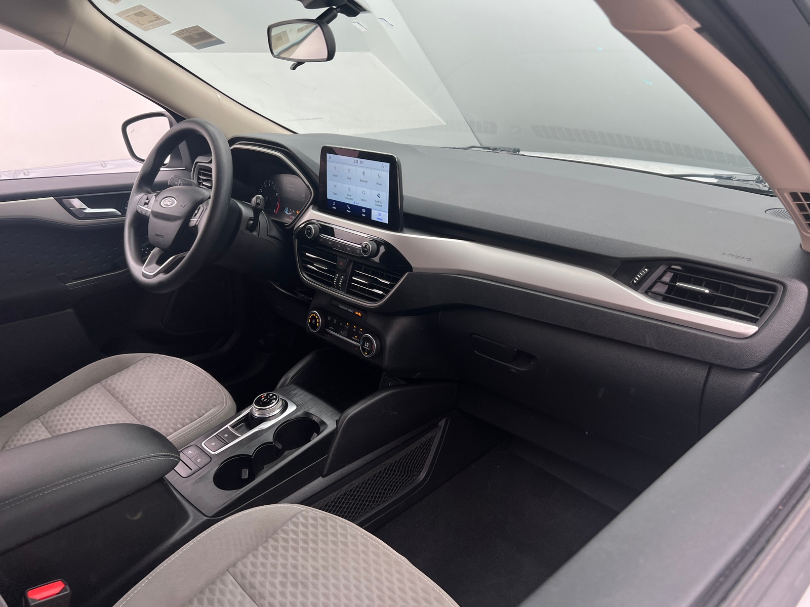 Thumbnail: 2020 Ford Escape - 3