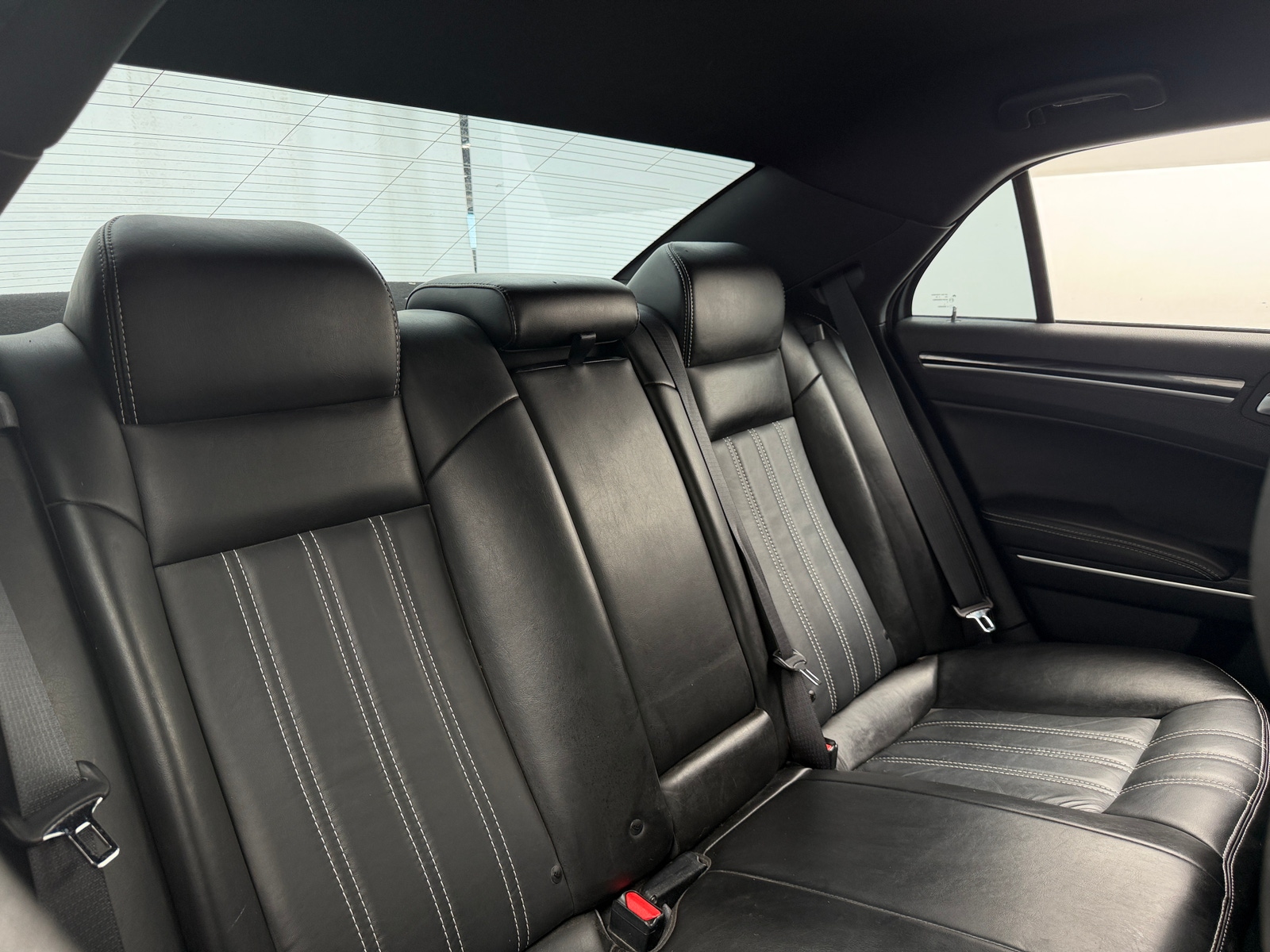 Thumbnail: 2020 Chrysler 300 - 5