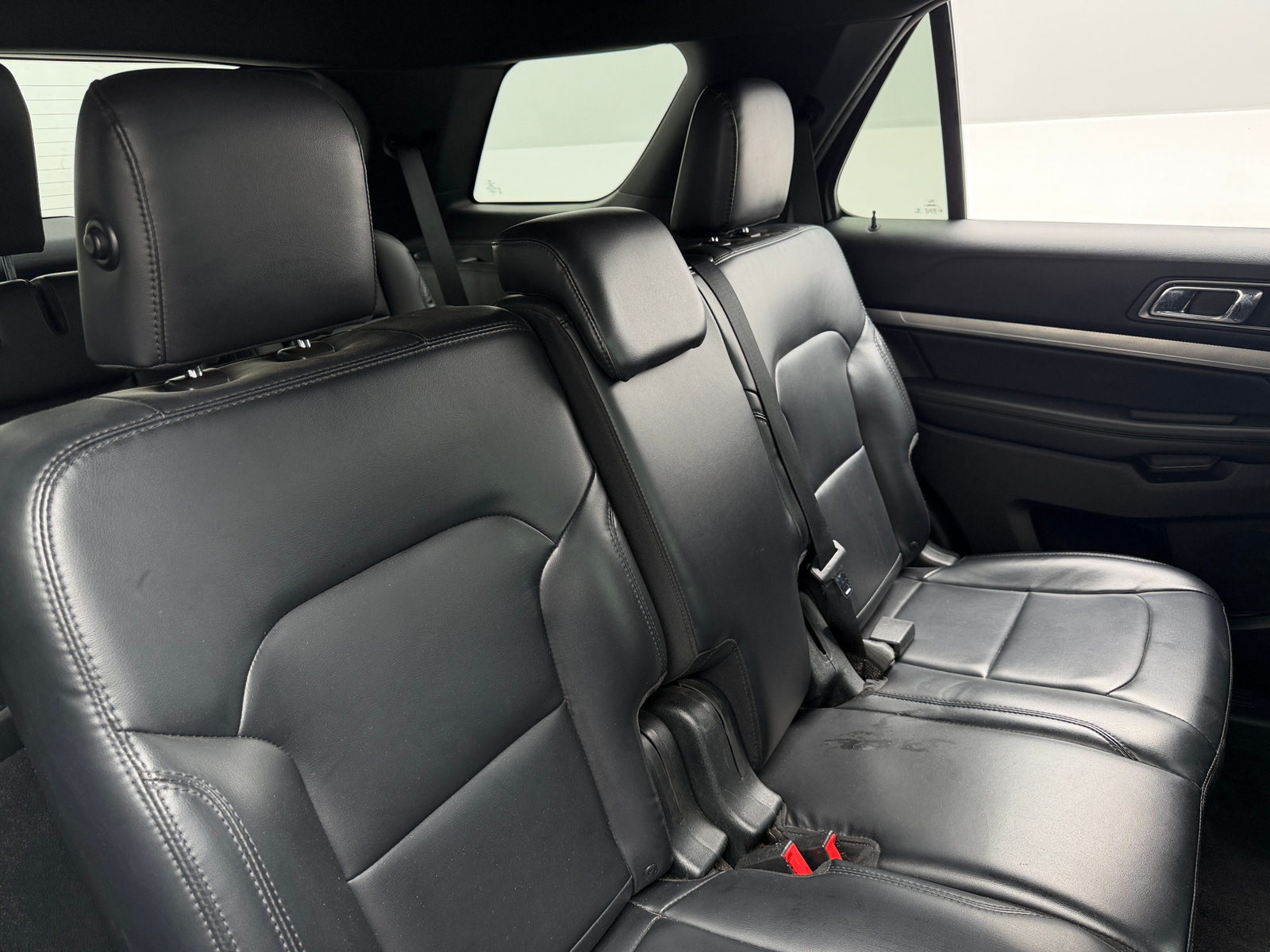 Thumbnail: 2019 Ford Explorer - 5