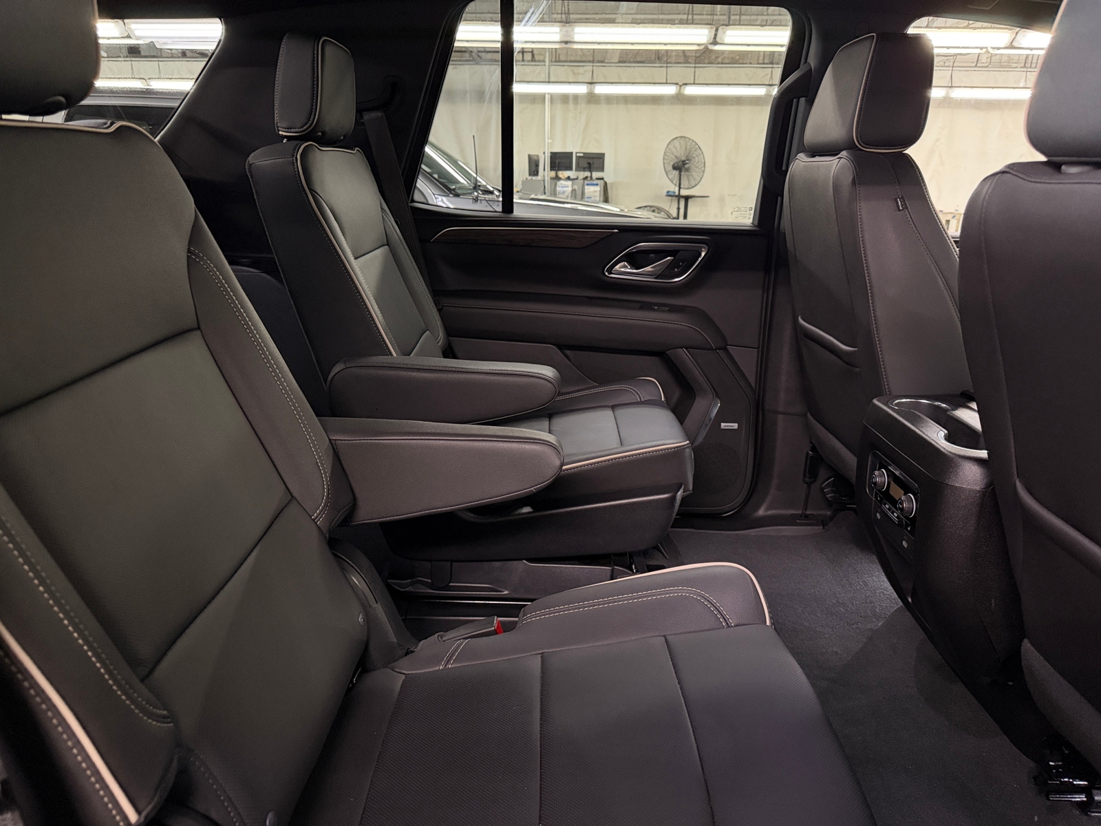 Thumbnail: 2023 Chevrolet Tahoe - 5